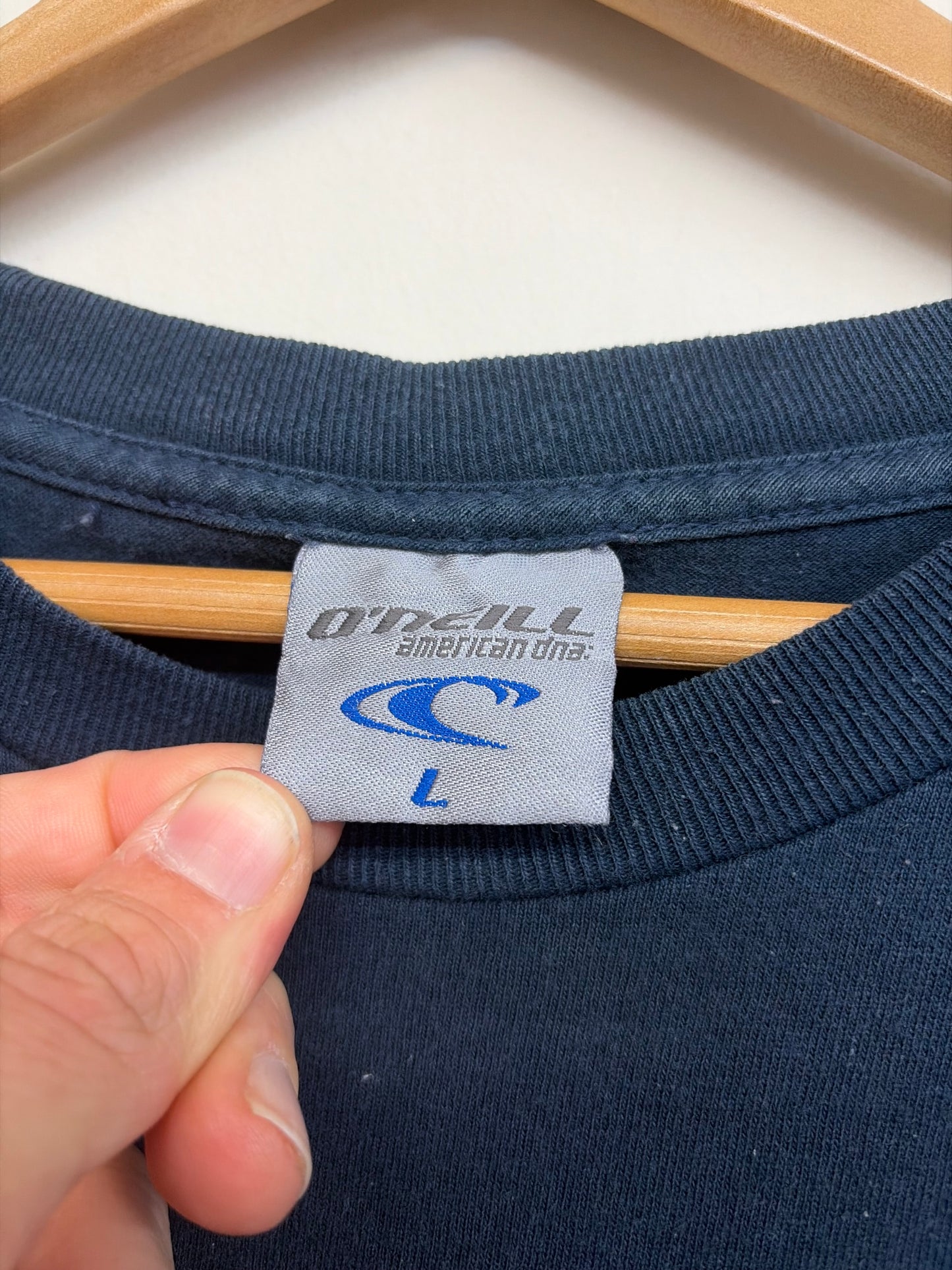 2000s (RARE) O’Neill T-Shirt Large