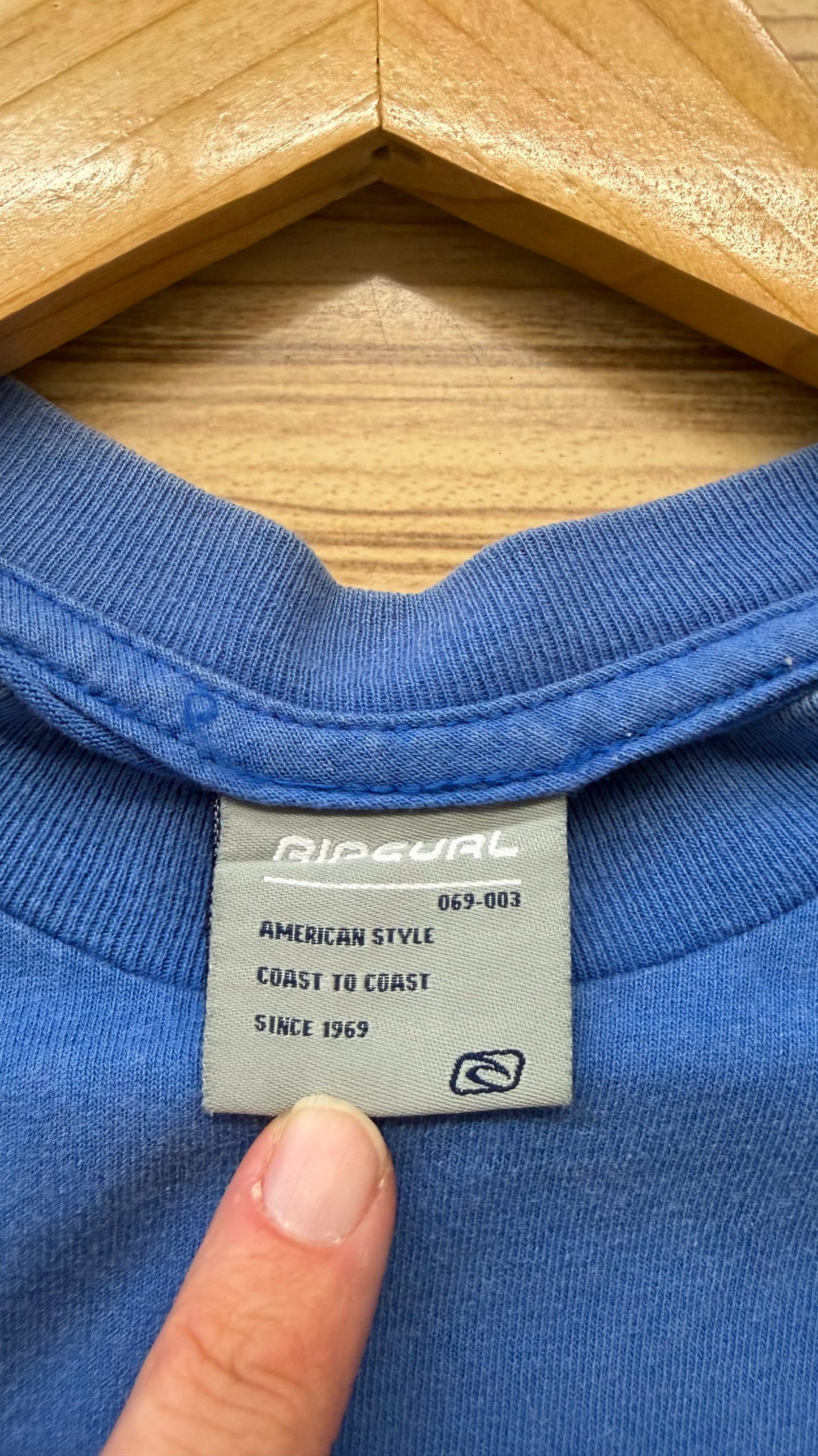 2000s Ripcurl T-Shirt Large