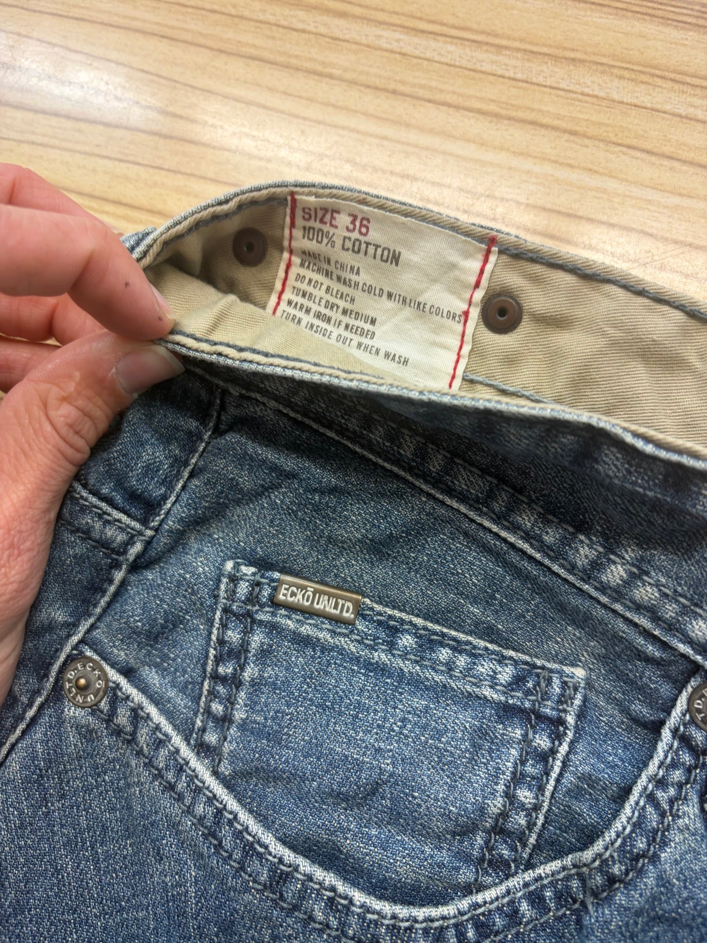 2000s Ecko Unltd Jorts W36”