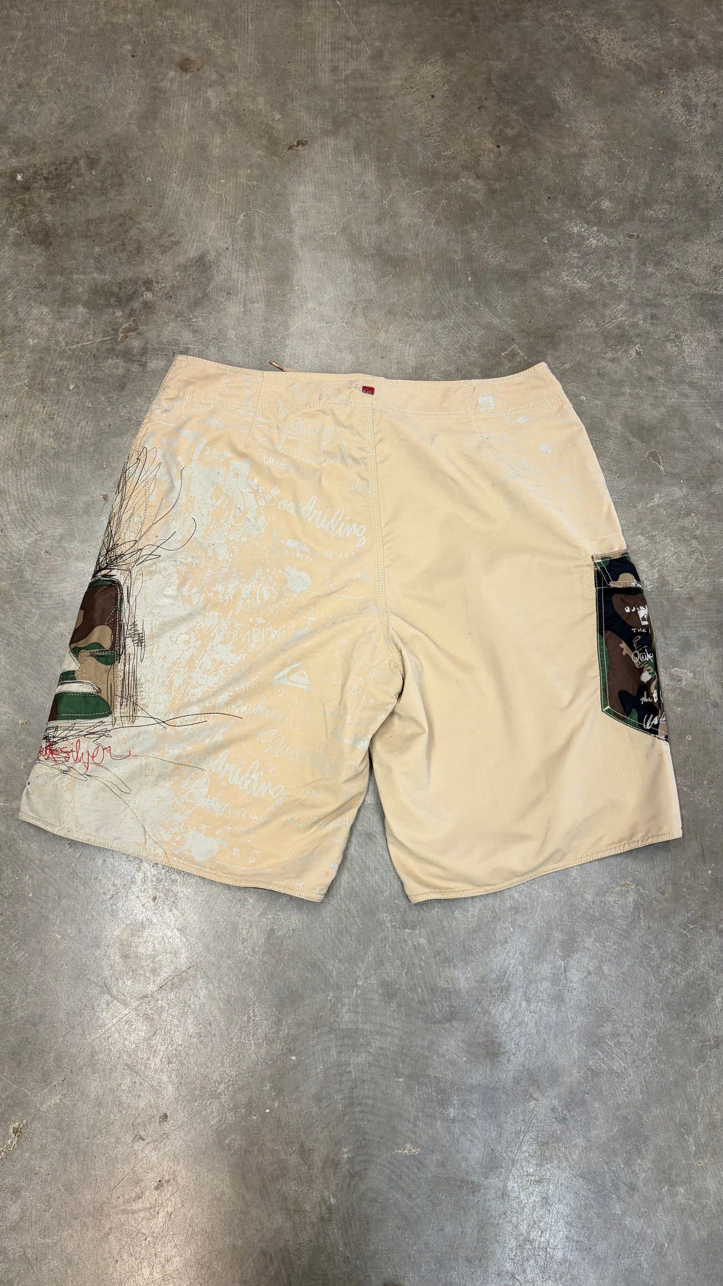 2000s Quiksilver Boardies Size 38-40