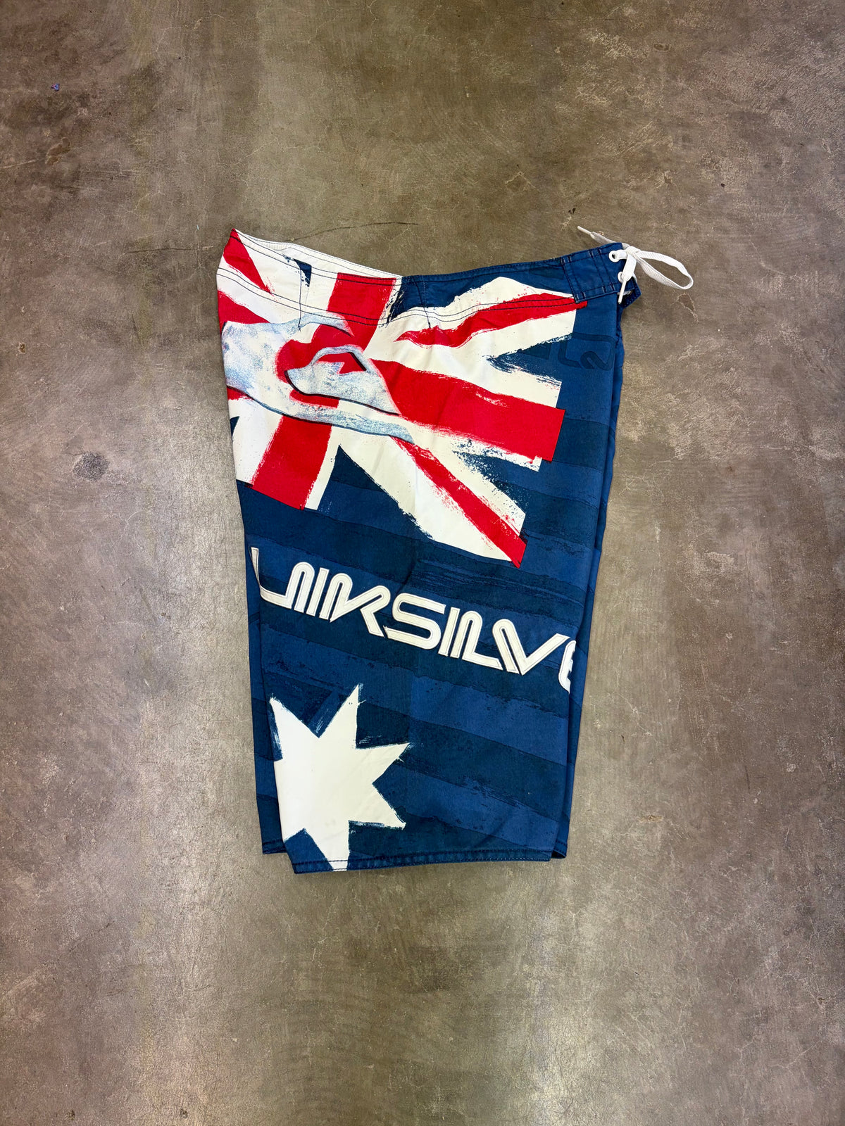 2000s Quiksilver Boardies Size W34-36” (M)