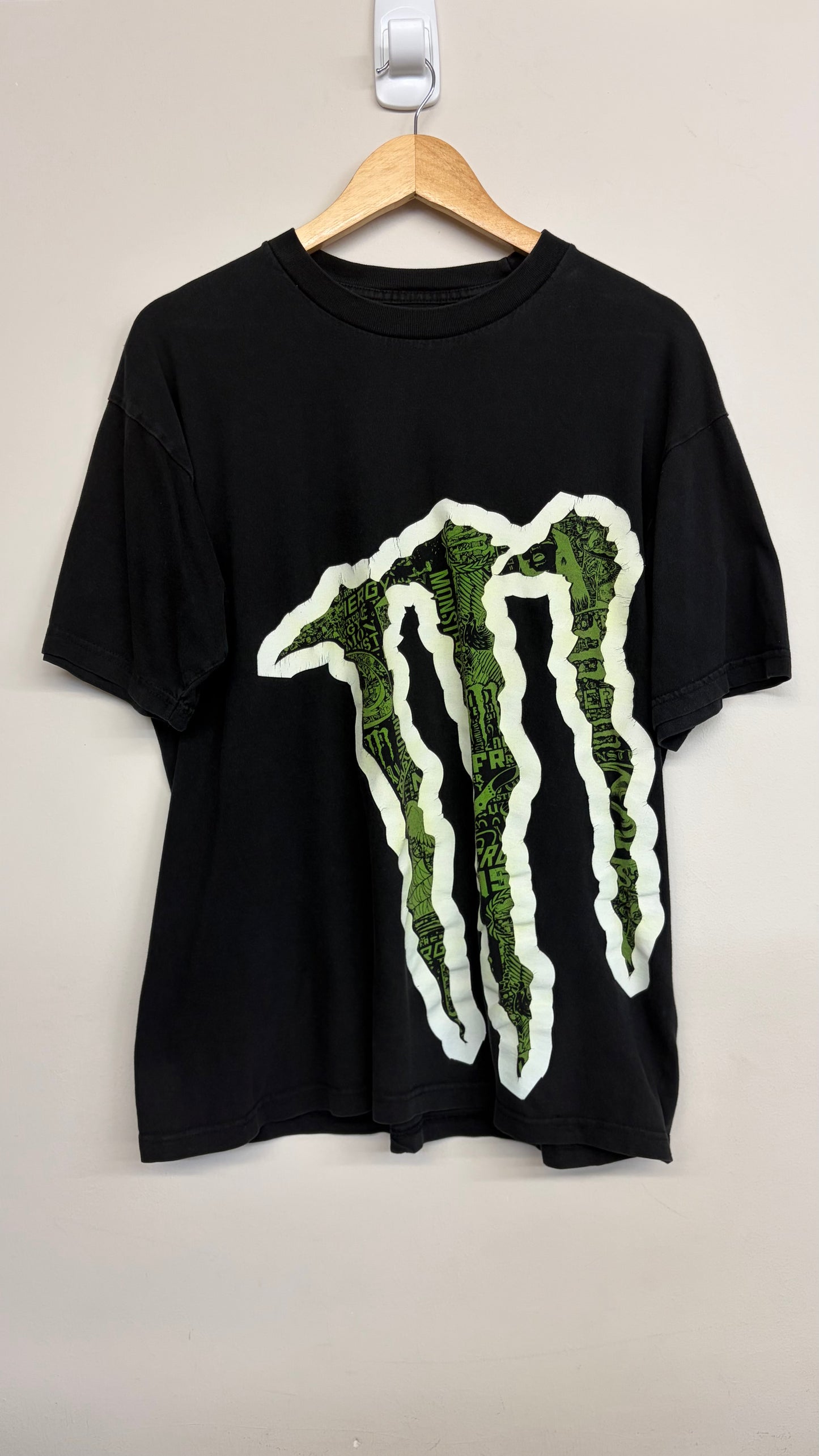 2000s Monster T-Shirt Medium
