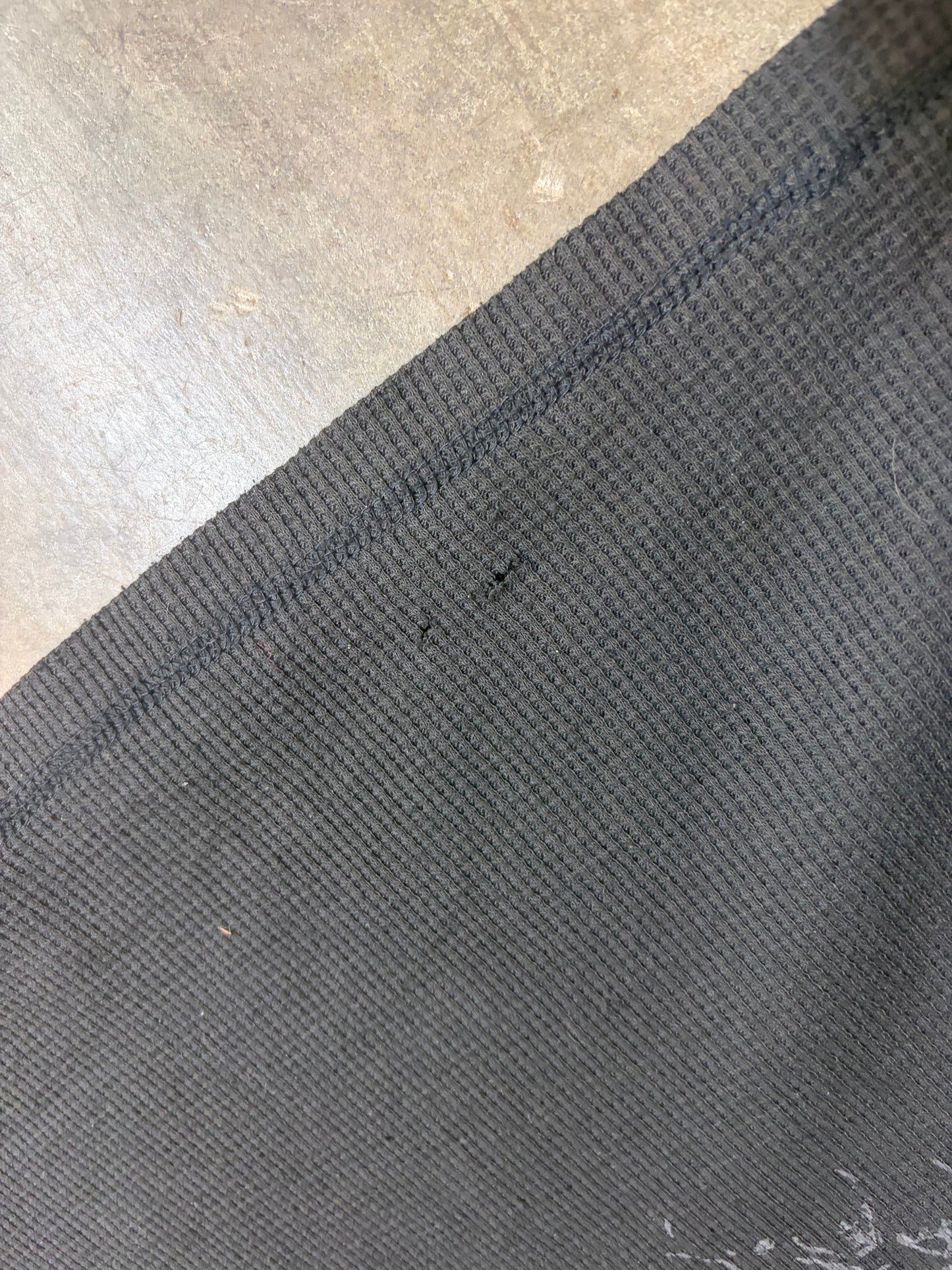 2000s MMA Elite (RARE) Thermal Long-Sleeve Shirt Medium