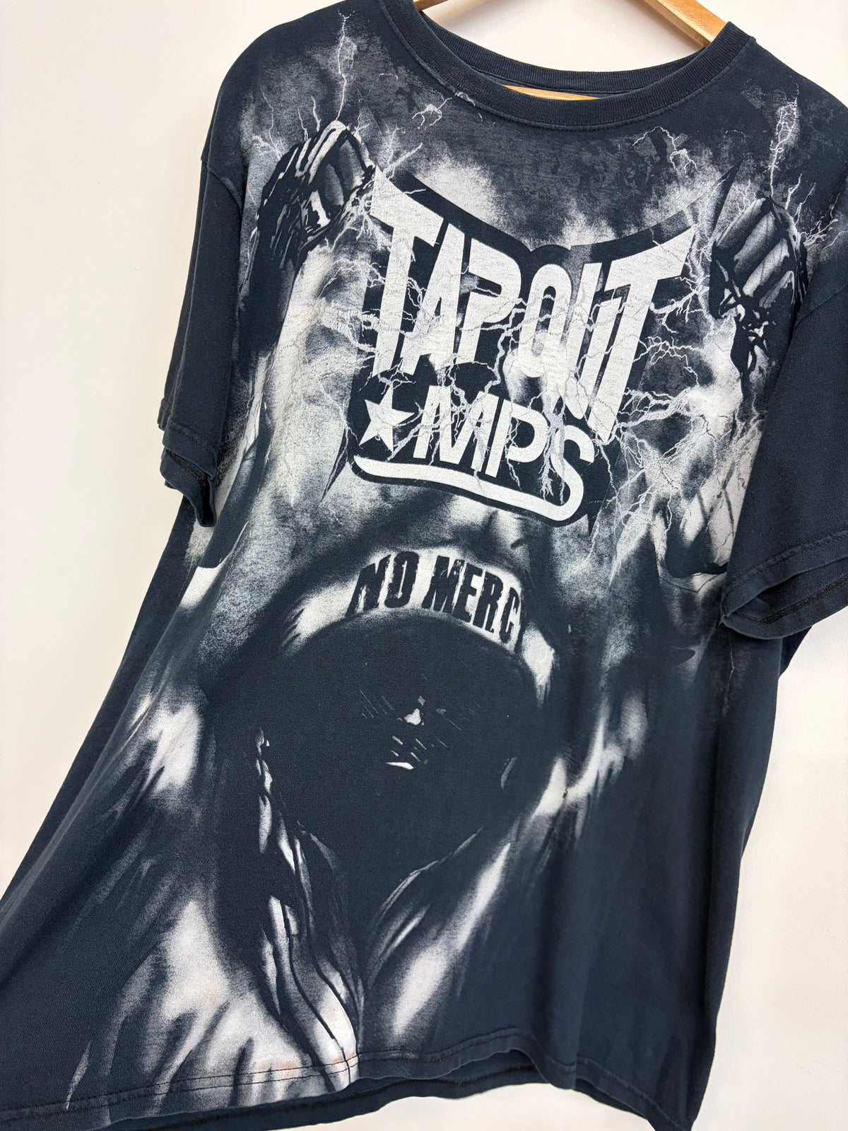 2000s Tapout T-Shirt XL