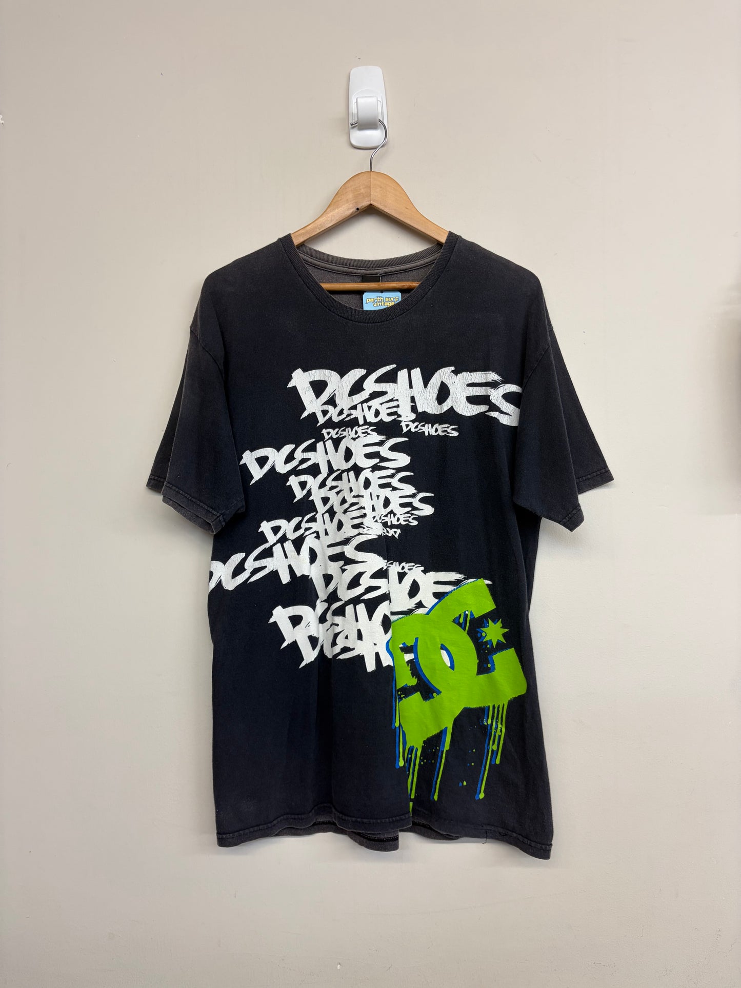 2000s DC T-Shirt Large