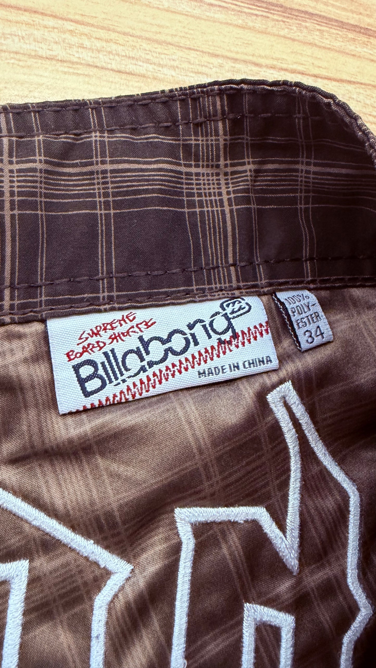 2000s Billabong Boardies Size 35”