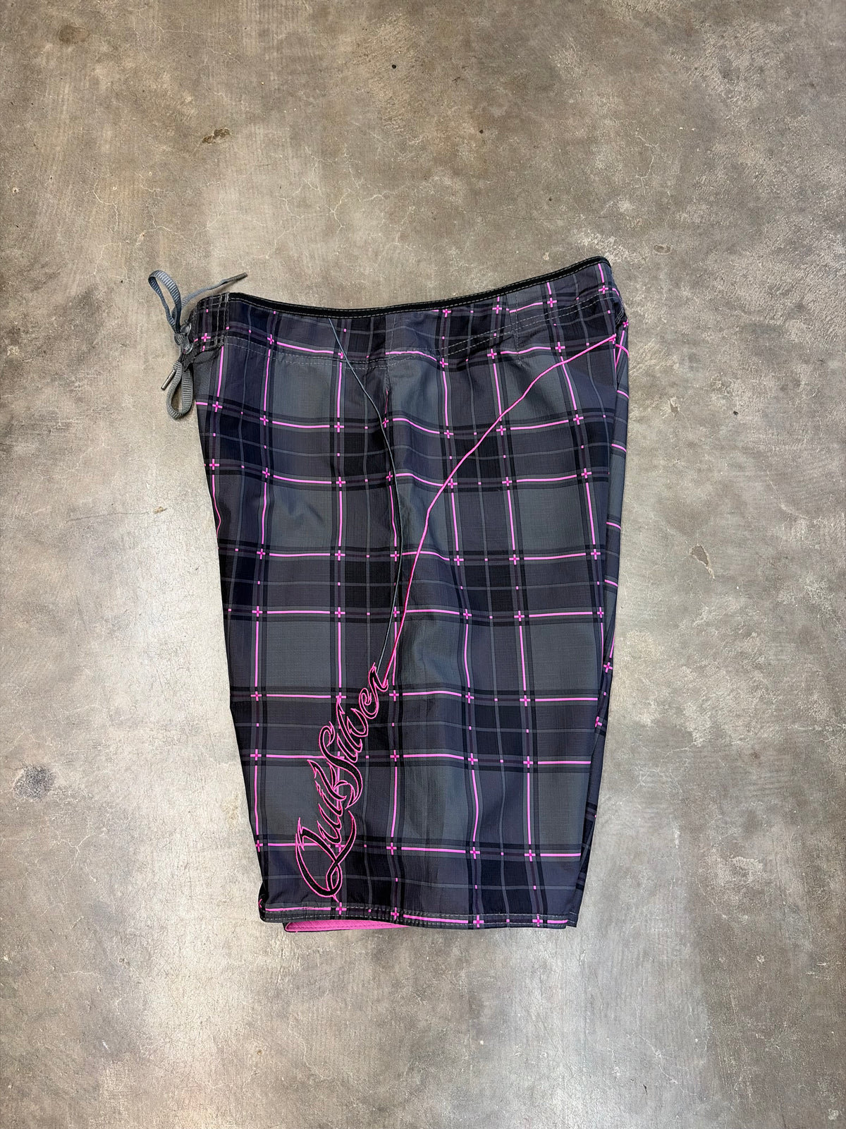 2000s Quiksilver Boardies Size W34-35” (M)