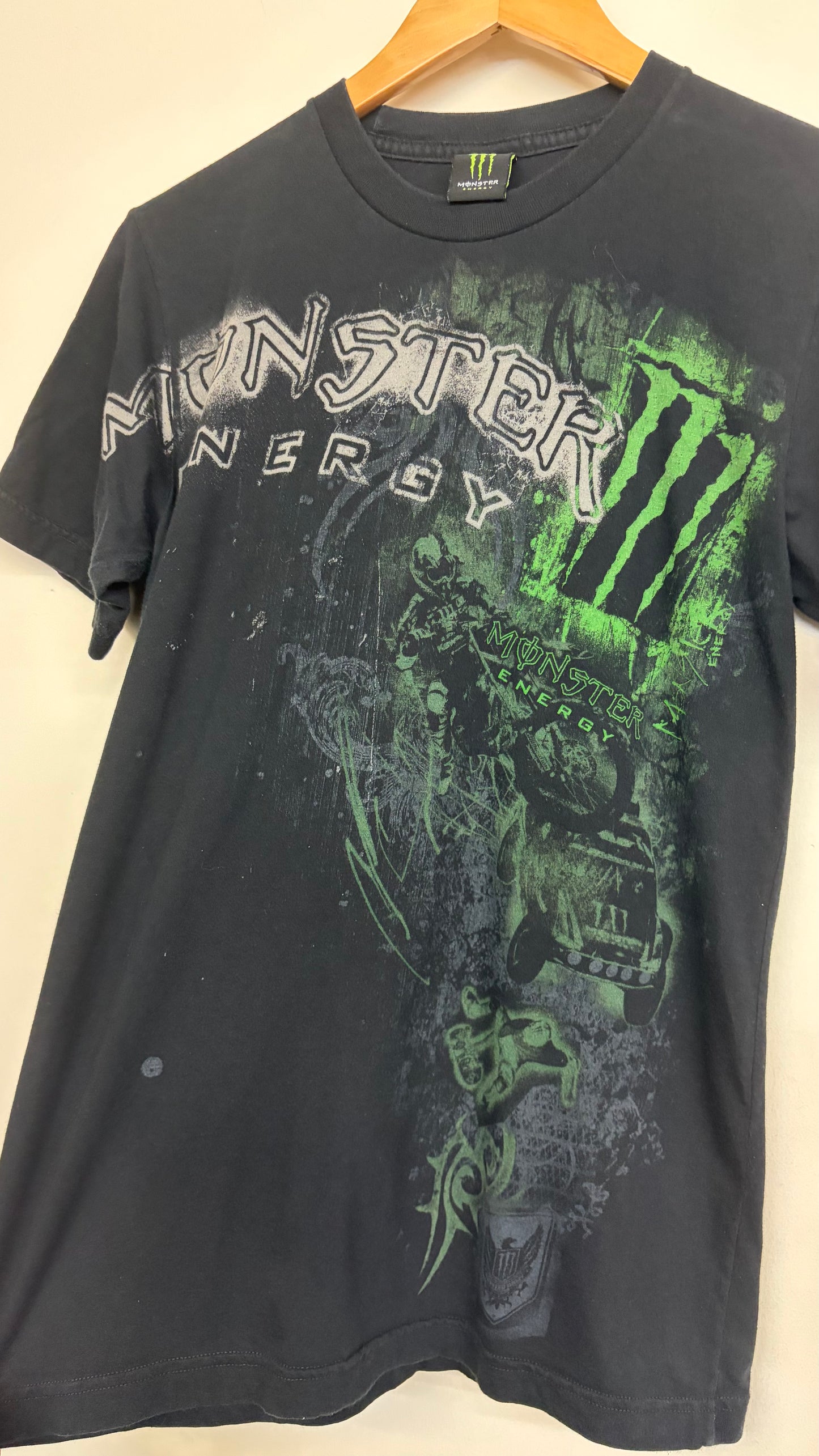 2000s Monster T-Shirt Medium