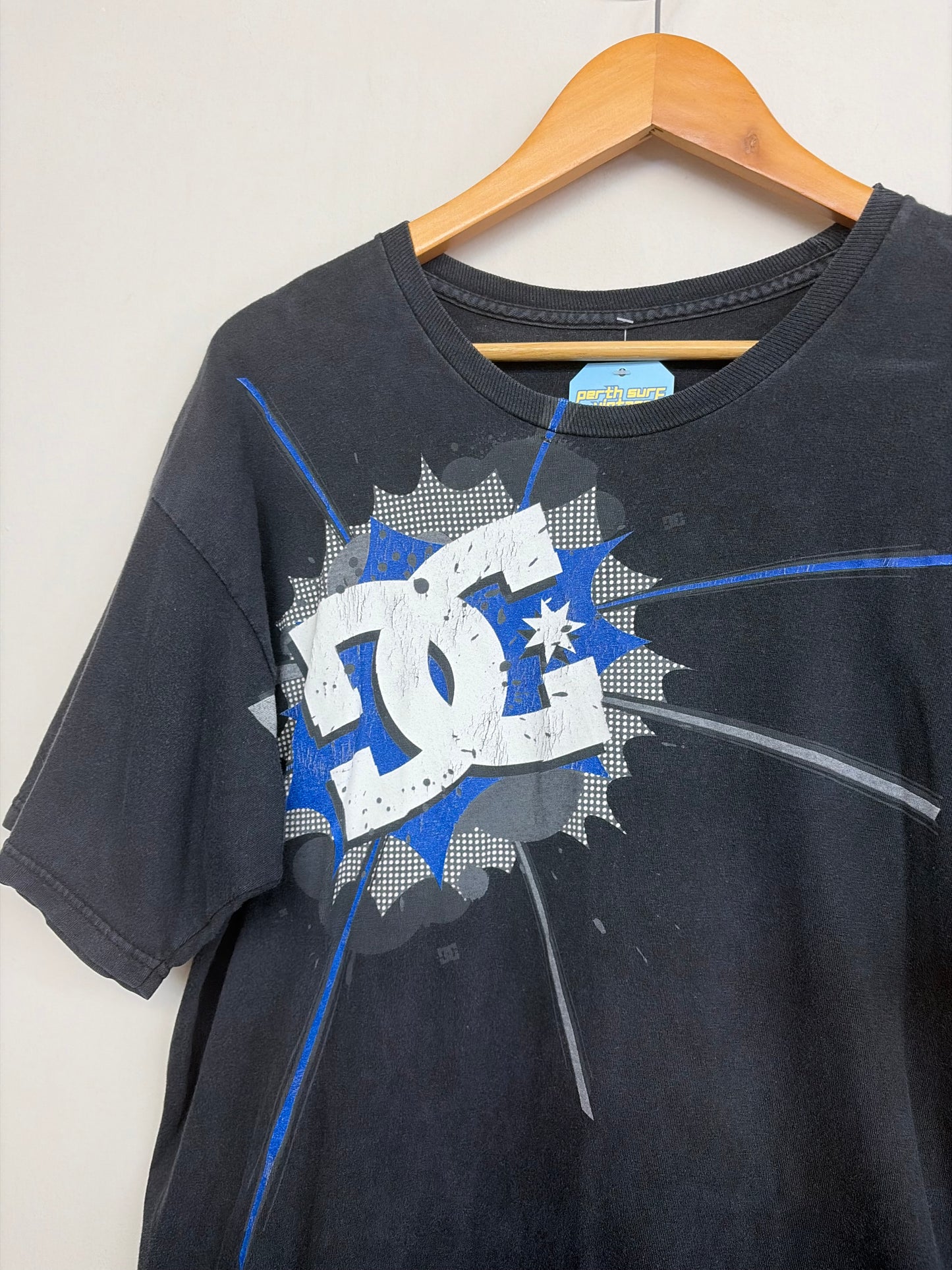 2000s DC T-Shirt Large