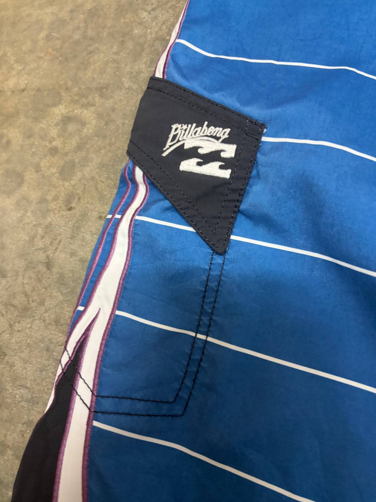 2000s Billabong Boardies W34