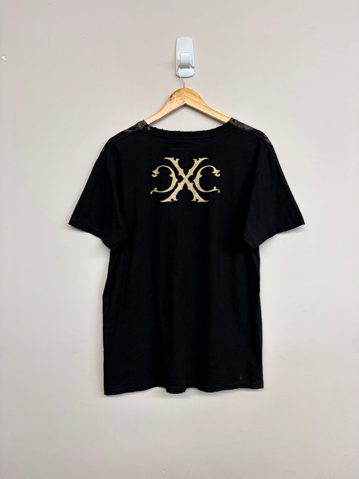 2000s Xtreme Couture T-Shirt Medium/Large