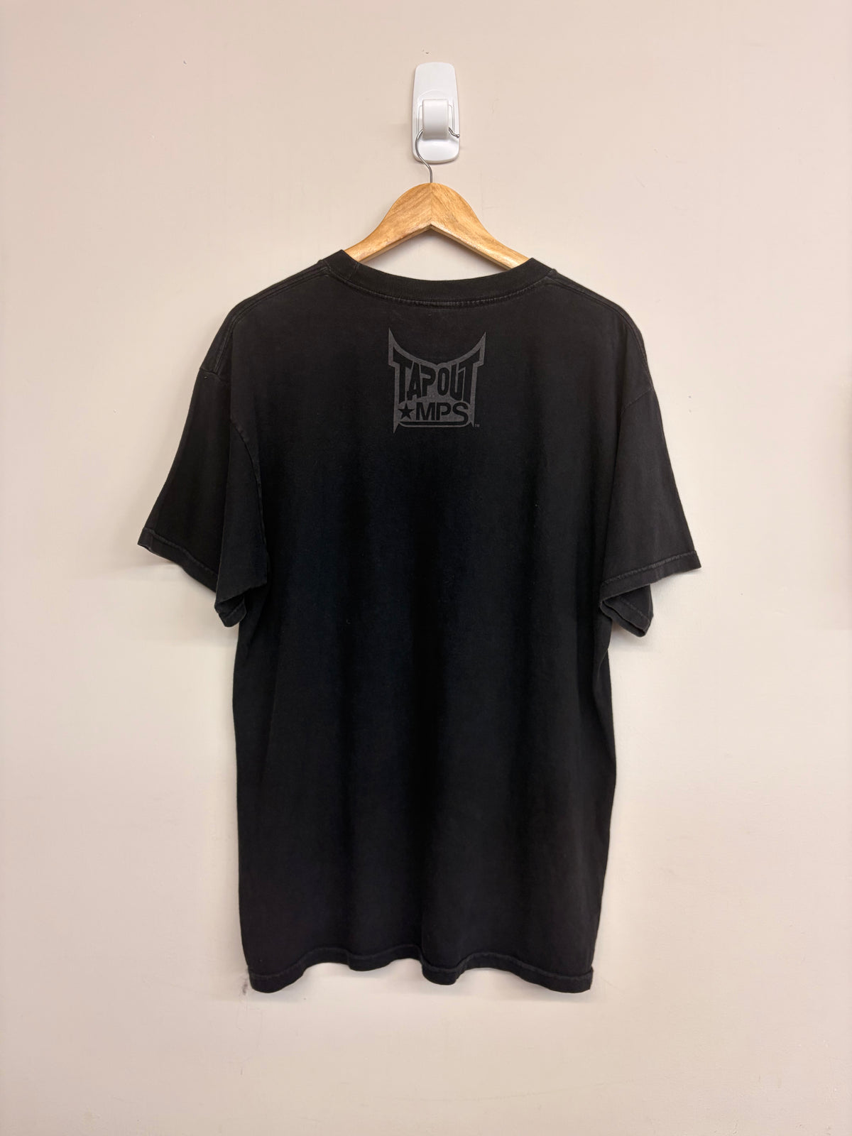 2000s Tapout T-Shirt Size Large
