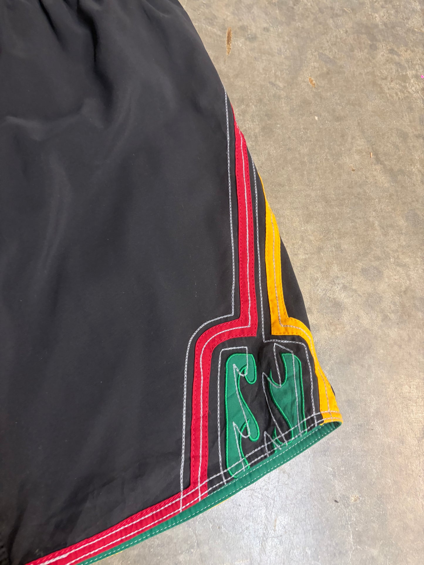 2000s Billabong Boardies W30”
