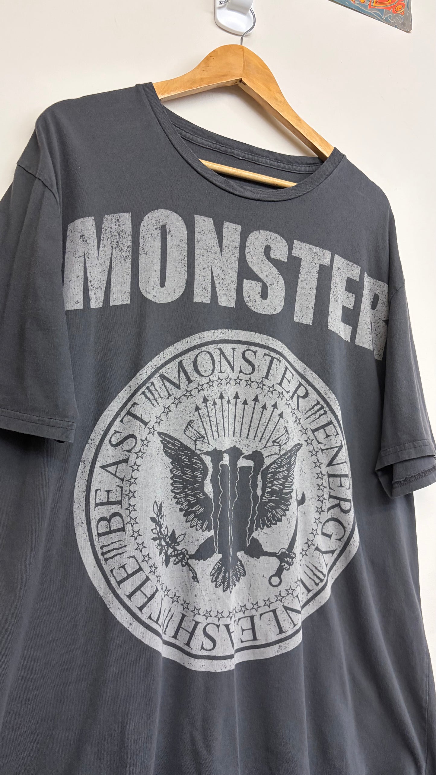 2000s Monster T-Shirt XL