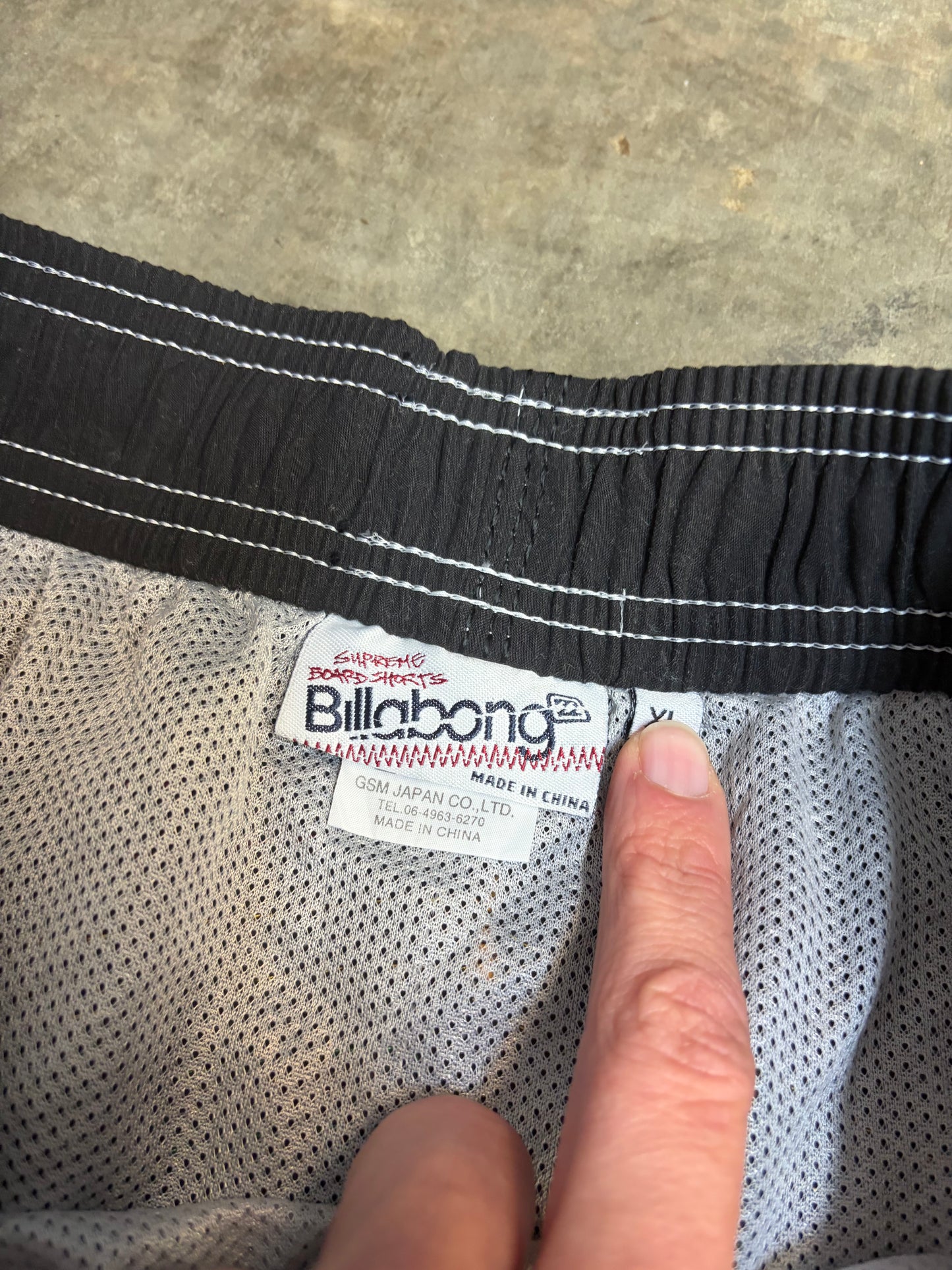 2000s Billabong Boardies W30”