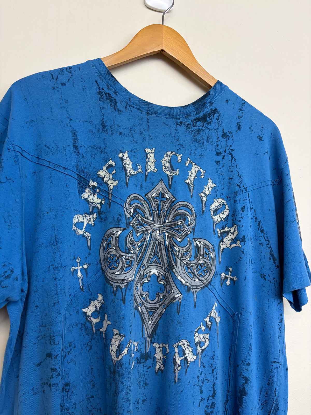 2000s Affliction T-Shirt Large