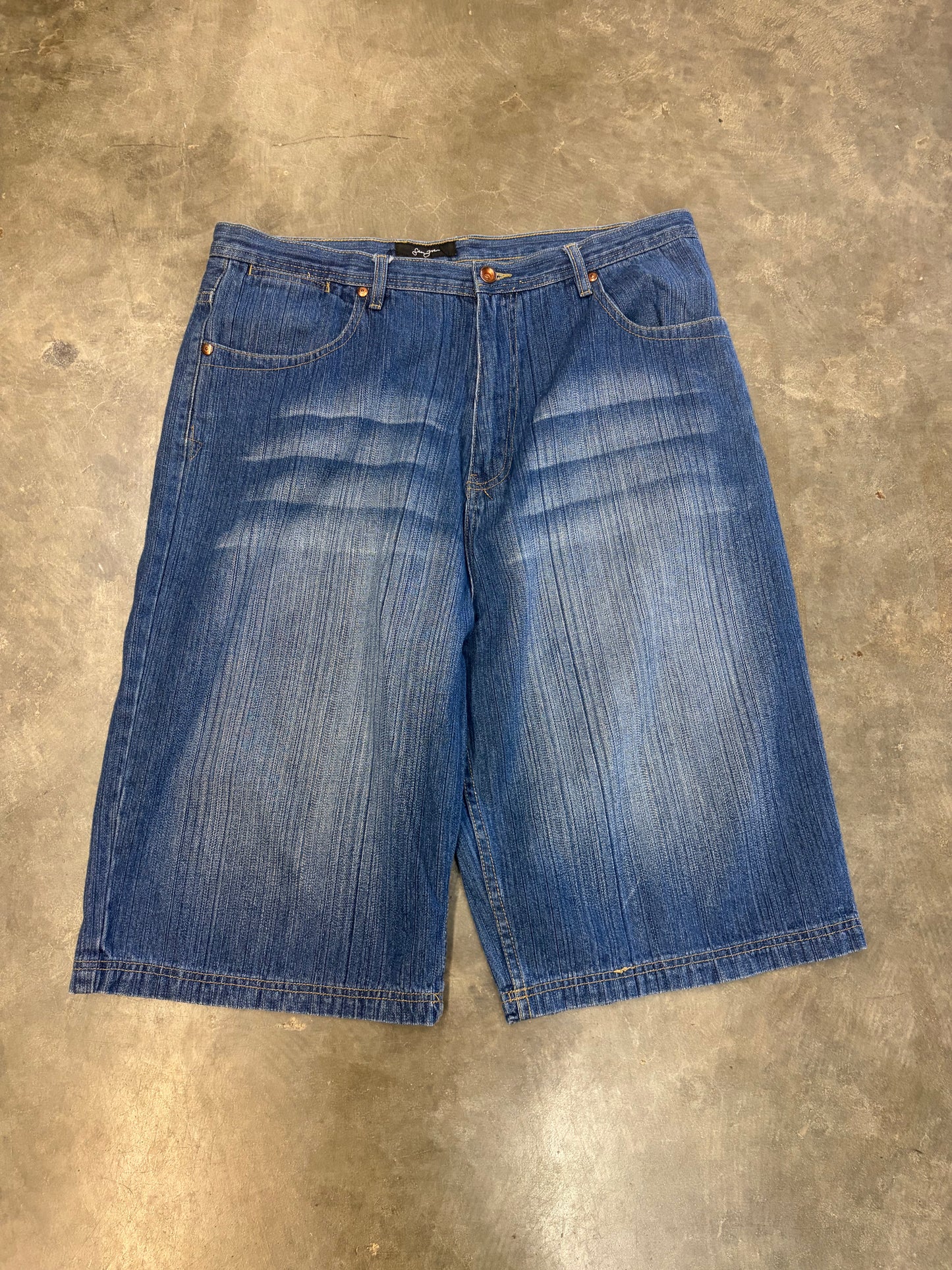 2000s Sean John Jorts W36”