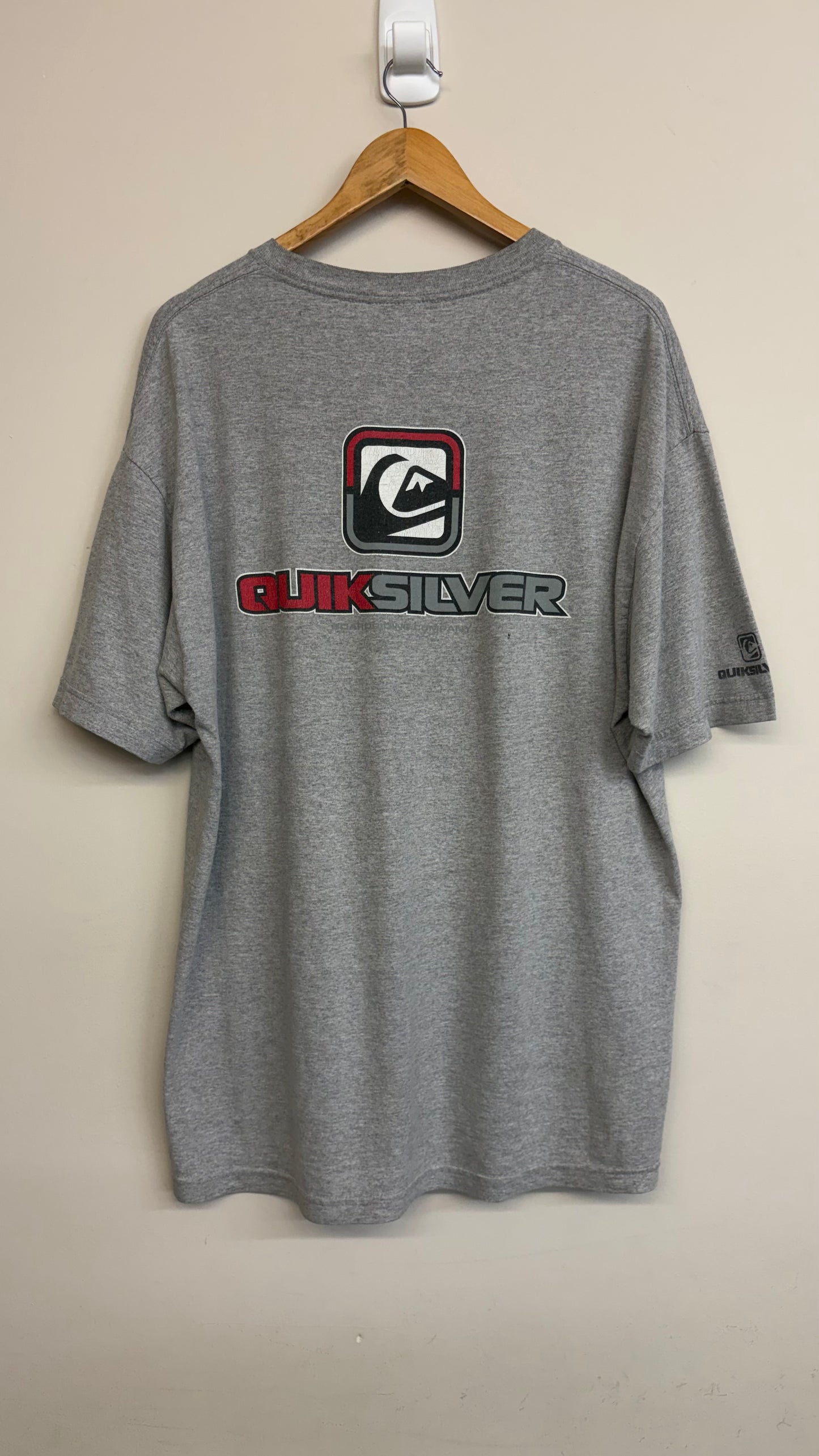 2000s Quiksilver T-Shirt XL