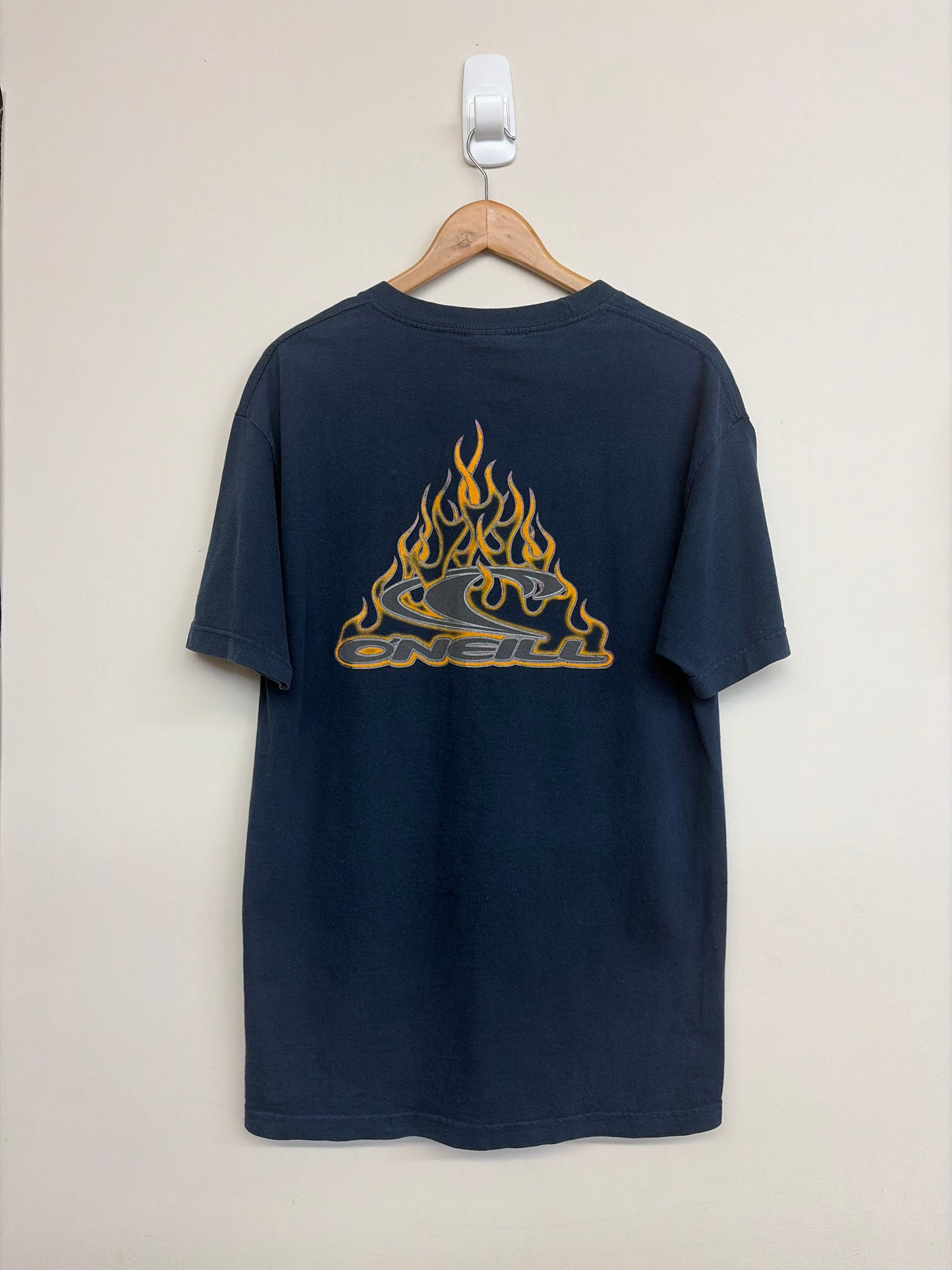 2000s (RARE) O’Neill T-Shirt Large