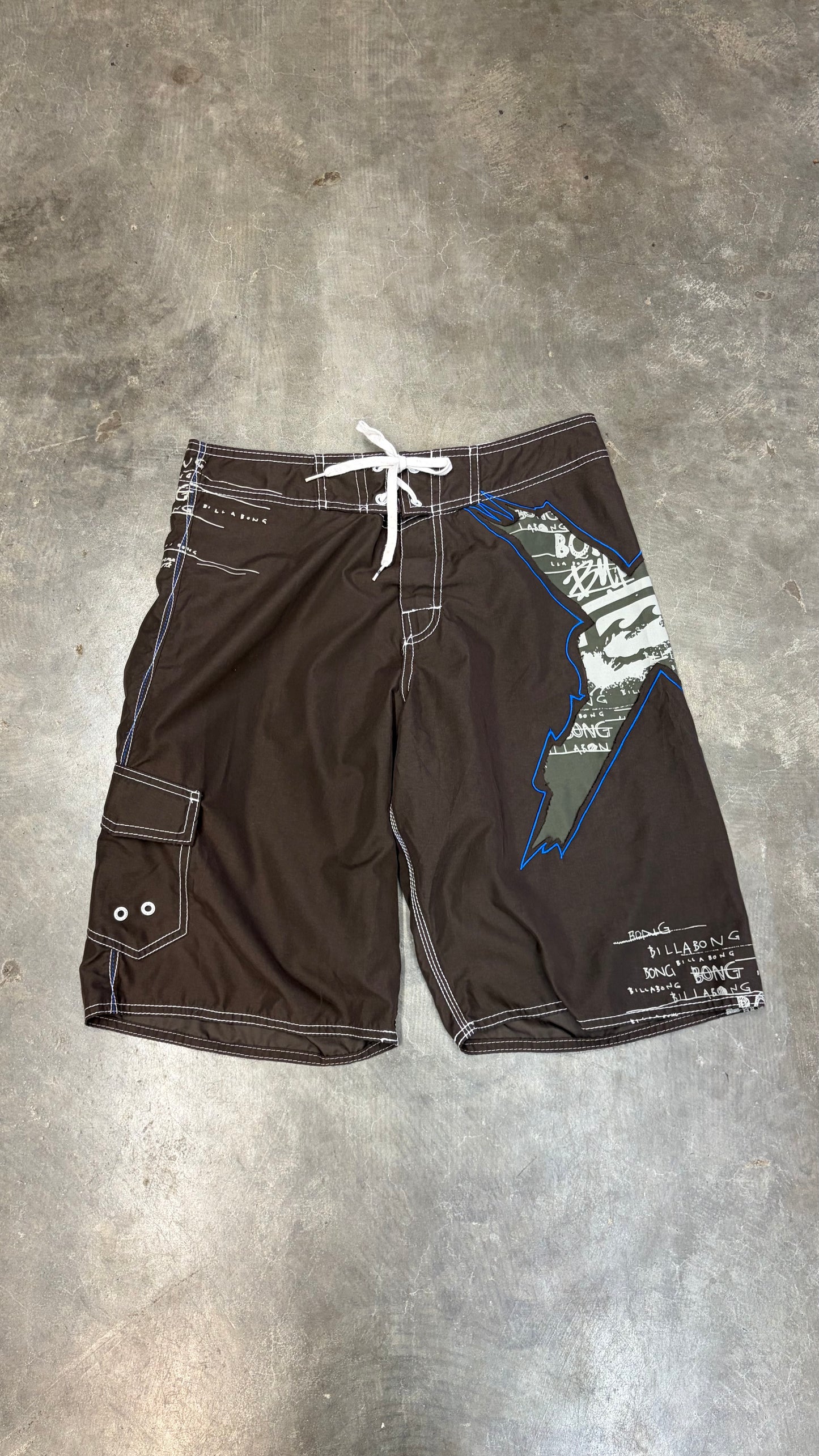 2000s Billabong Boardies Size 30