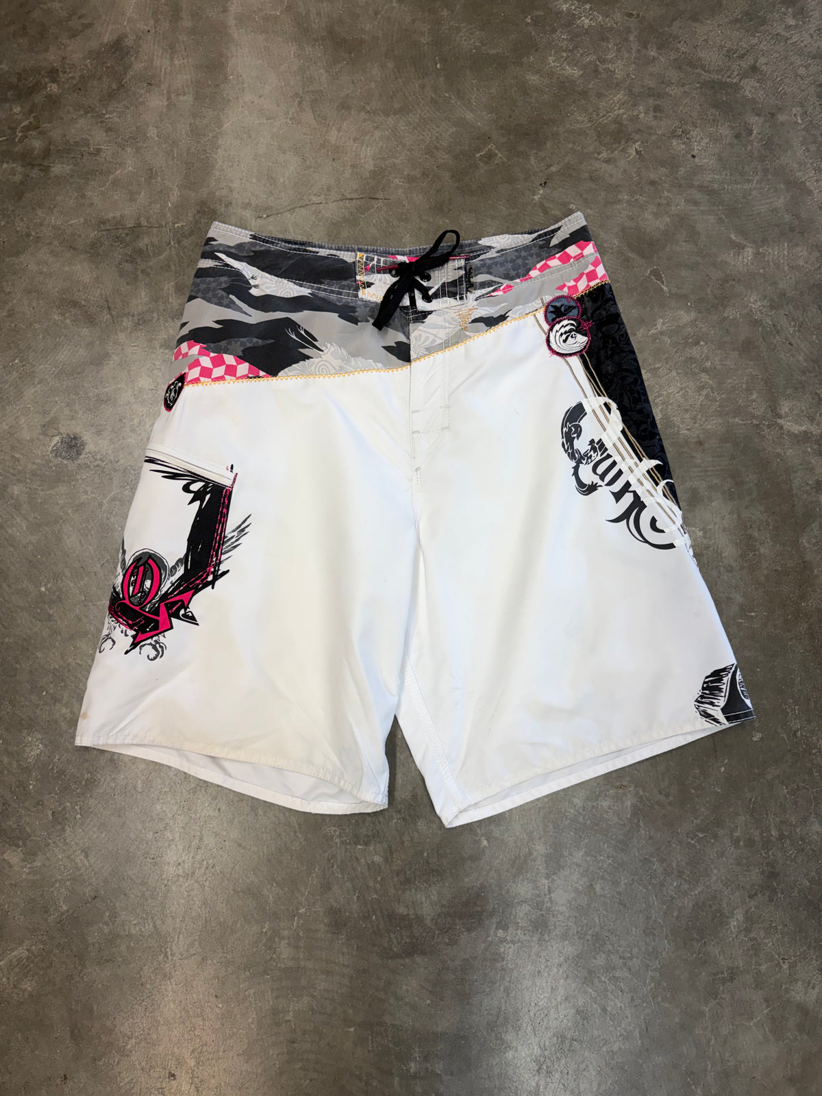 2000s Quiksilver Boardies Size W32 (M)