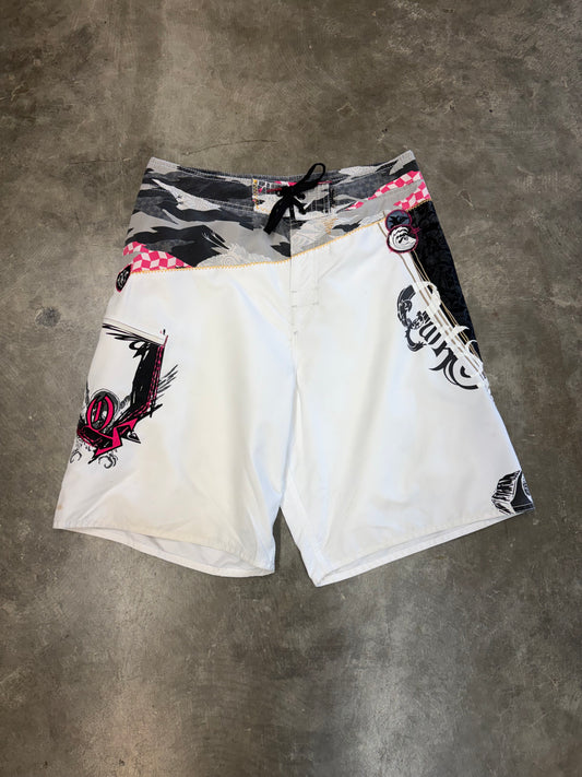 2000s Quiksilver Boardies Size W32 (M)
