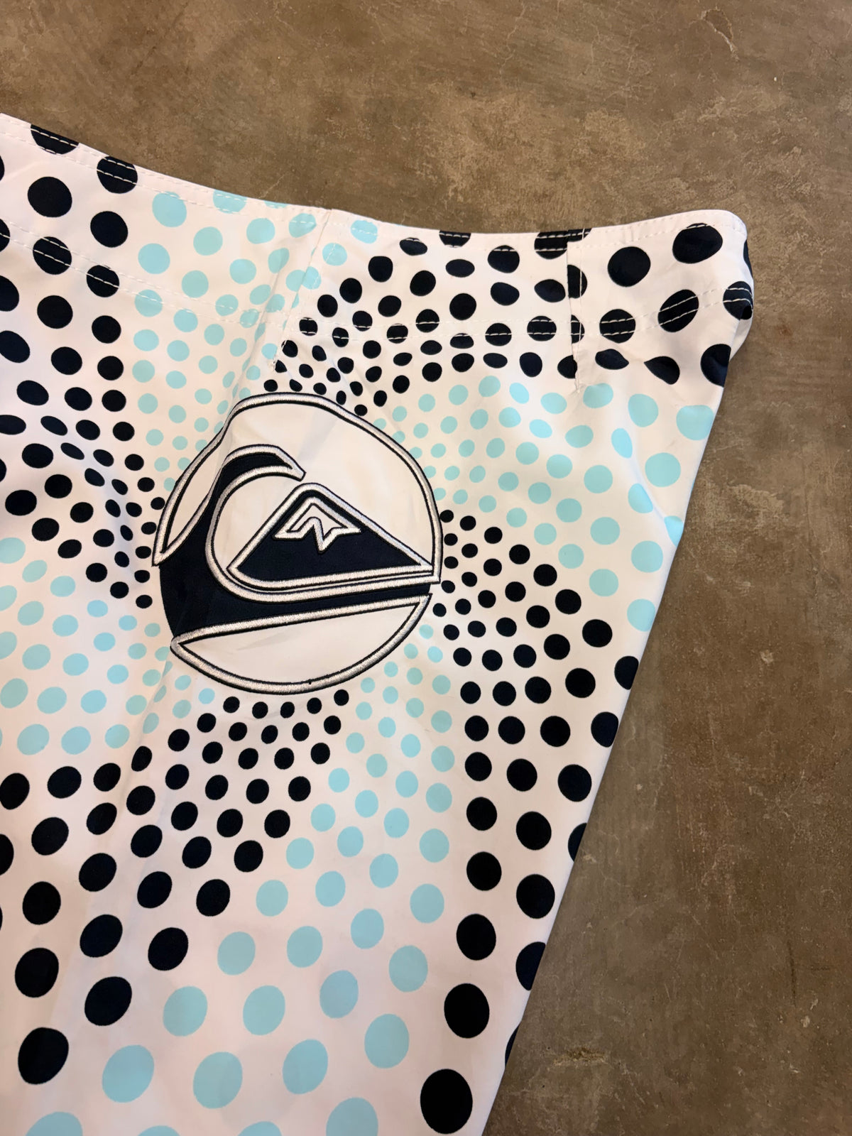 2000s Quiksilver Boardies Size W33” (M)