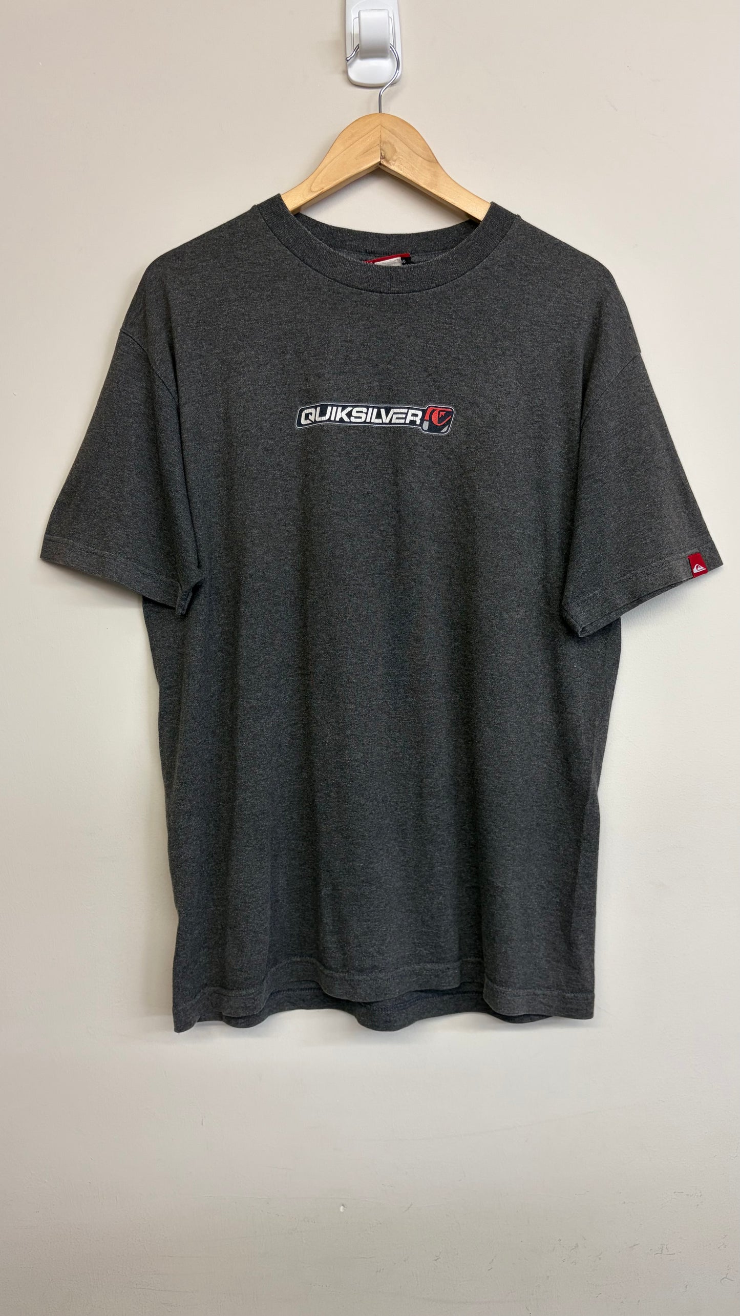 2000s Quiksilver T-Shirt Large