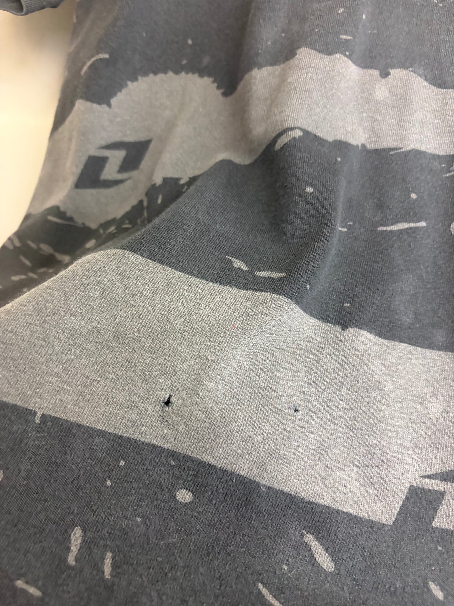 2000s Monster T-Shirt L