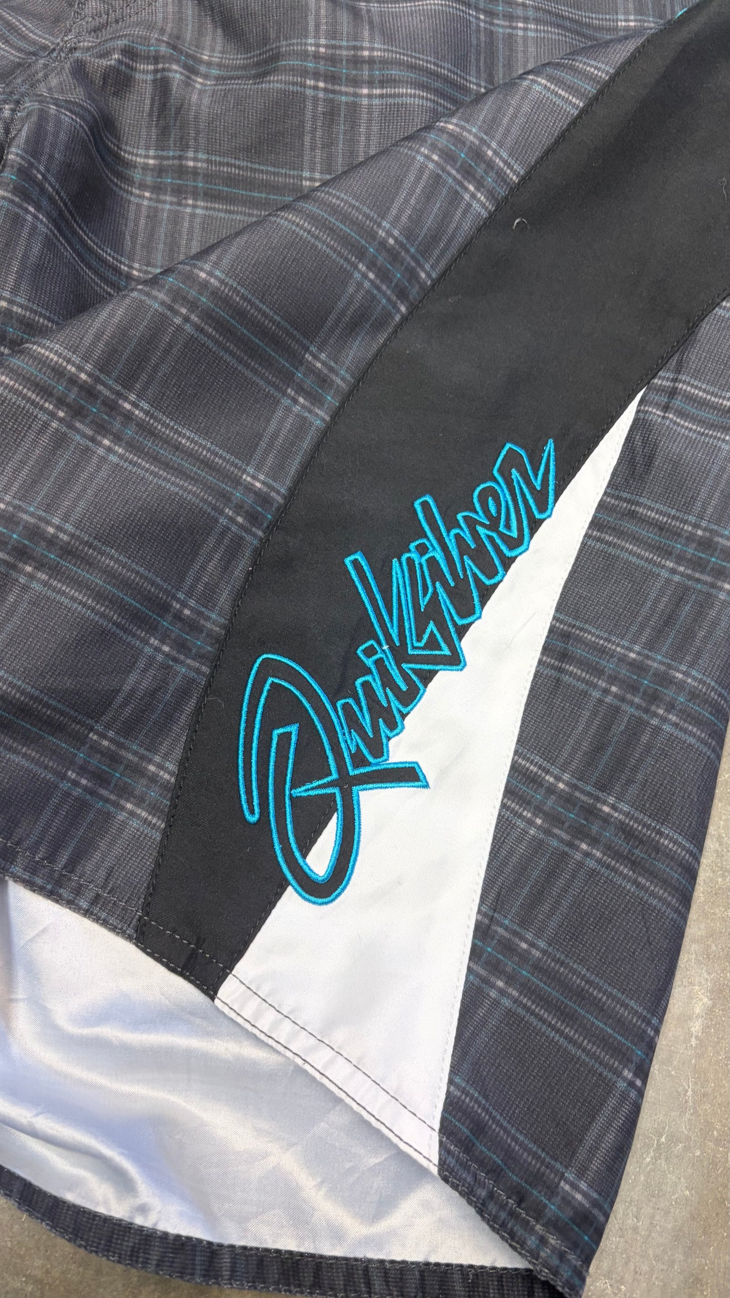 2000s Quiksilver Boardies Size 39”
