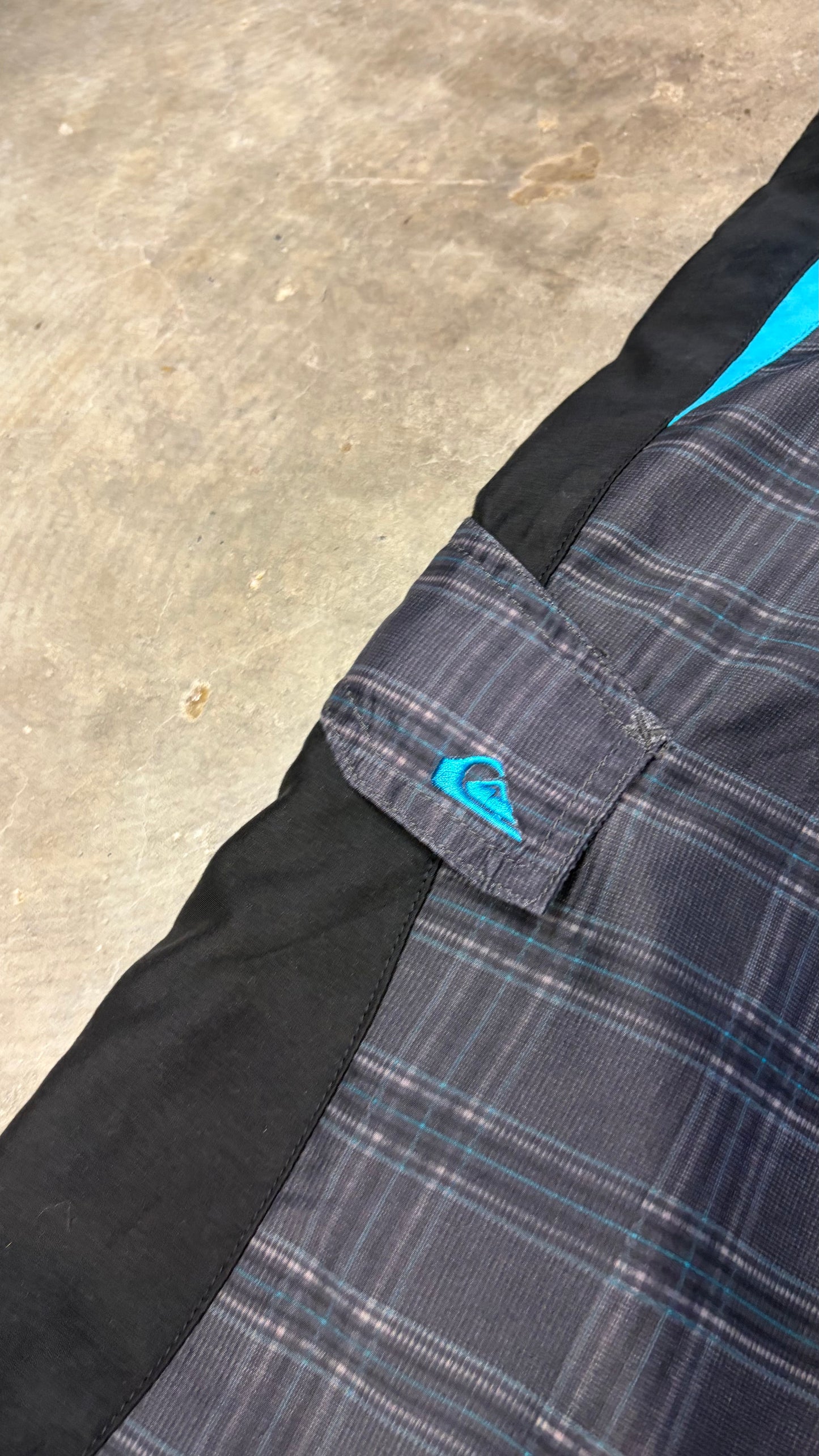 2000s Quiksilver Boardies Size 39”