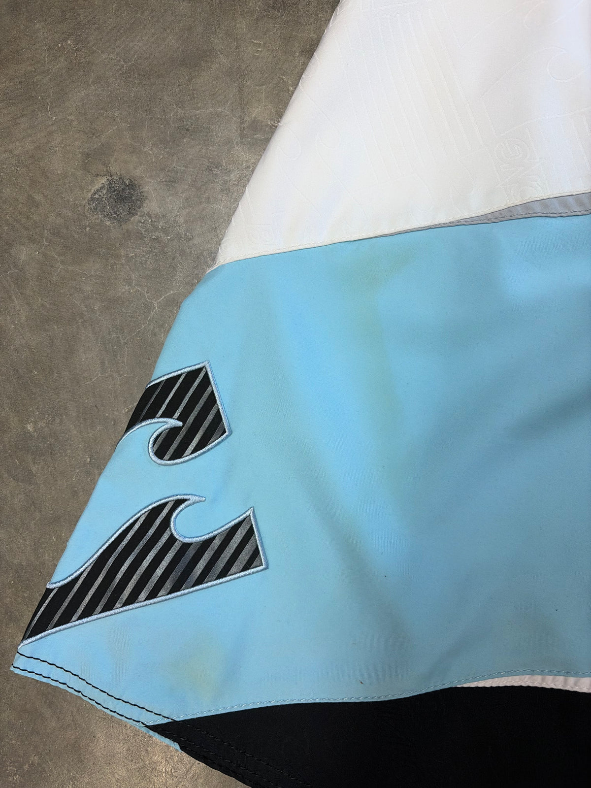 2000s Billabong Boardies Size W35-36 (M)