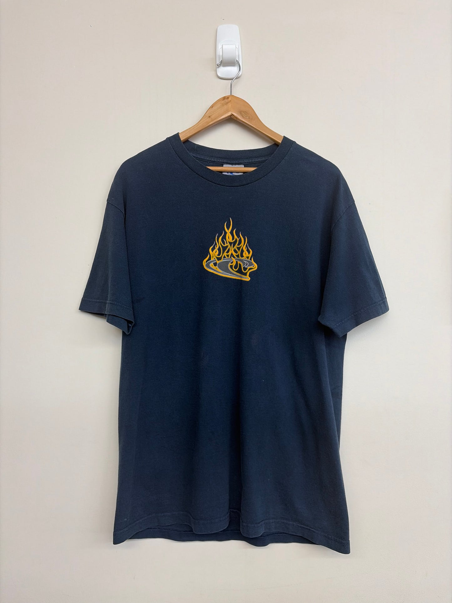 2000s (RARE) O’Neill T-Shirt Large