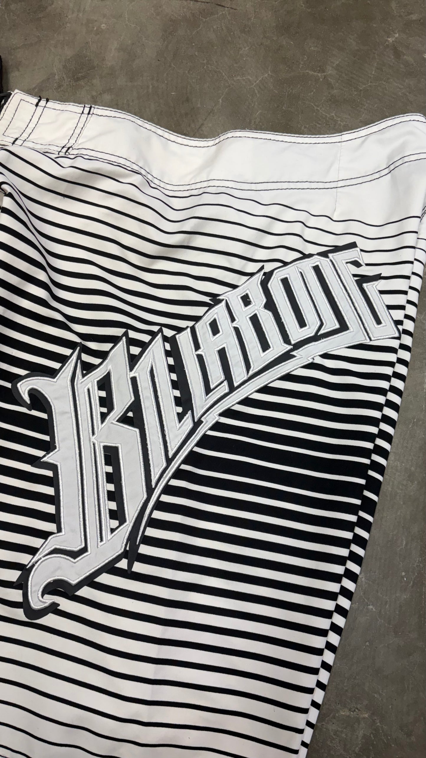 2000s Billabong Boardies Size 33”