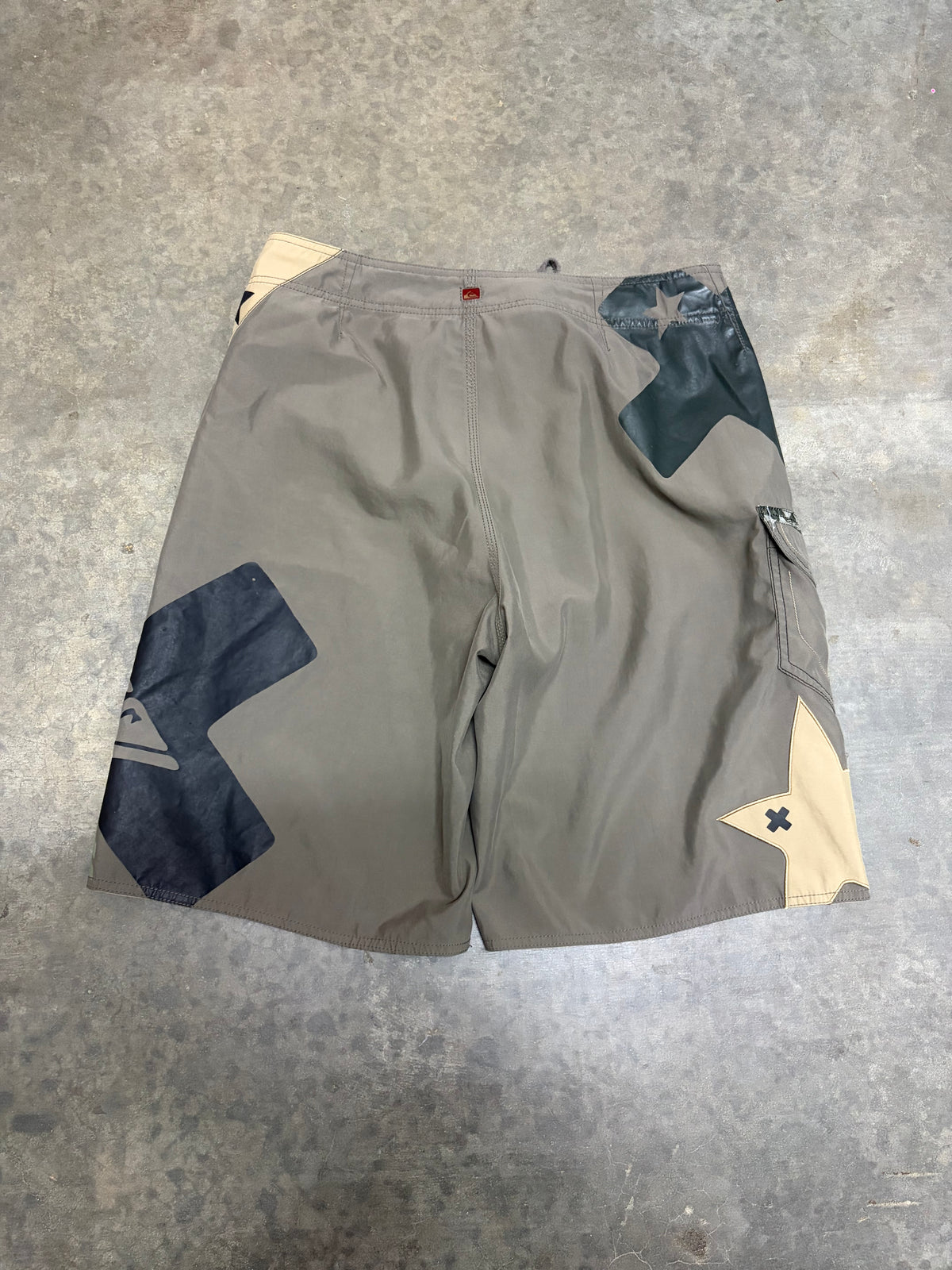 2000s Quiksilver Boardies Size W33”