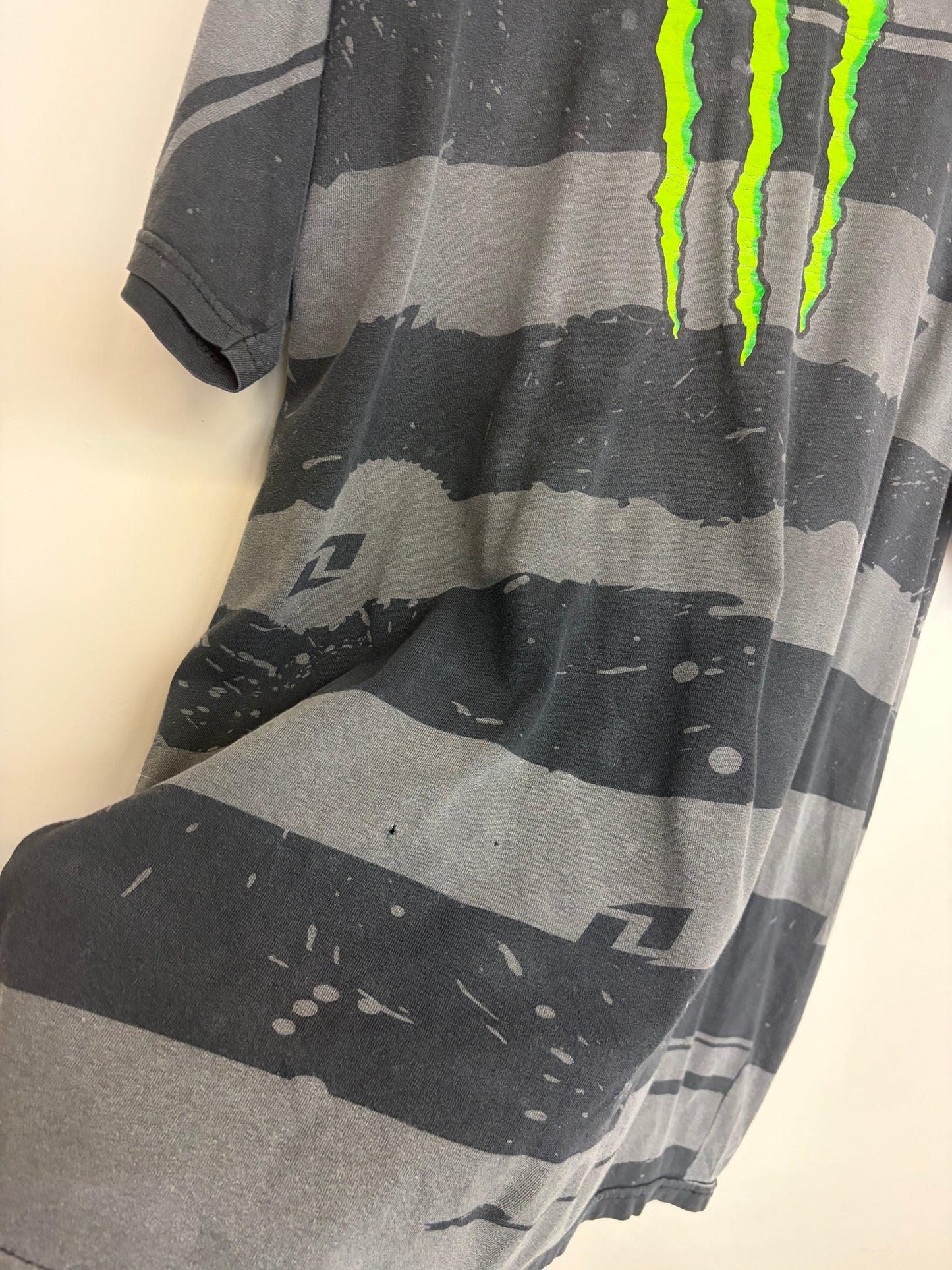 2000s Monster T-Shirt L