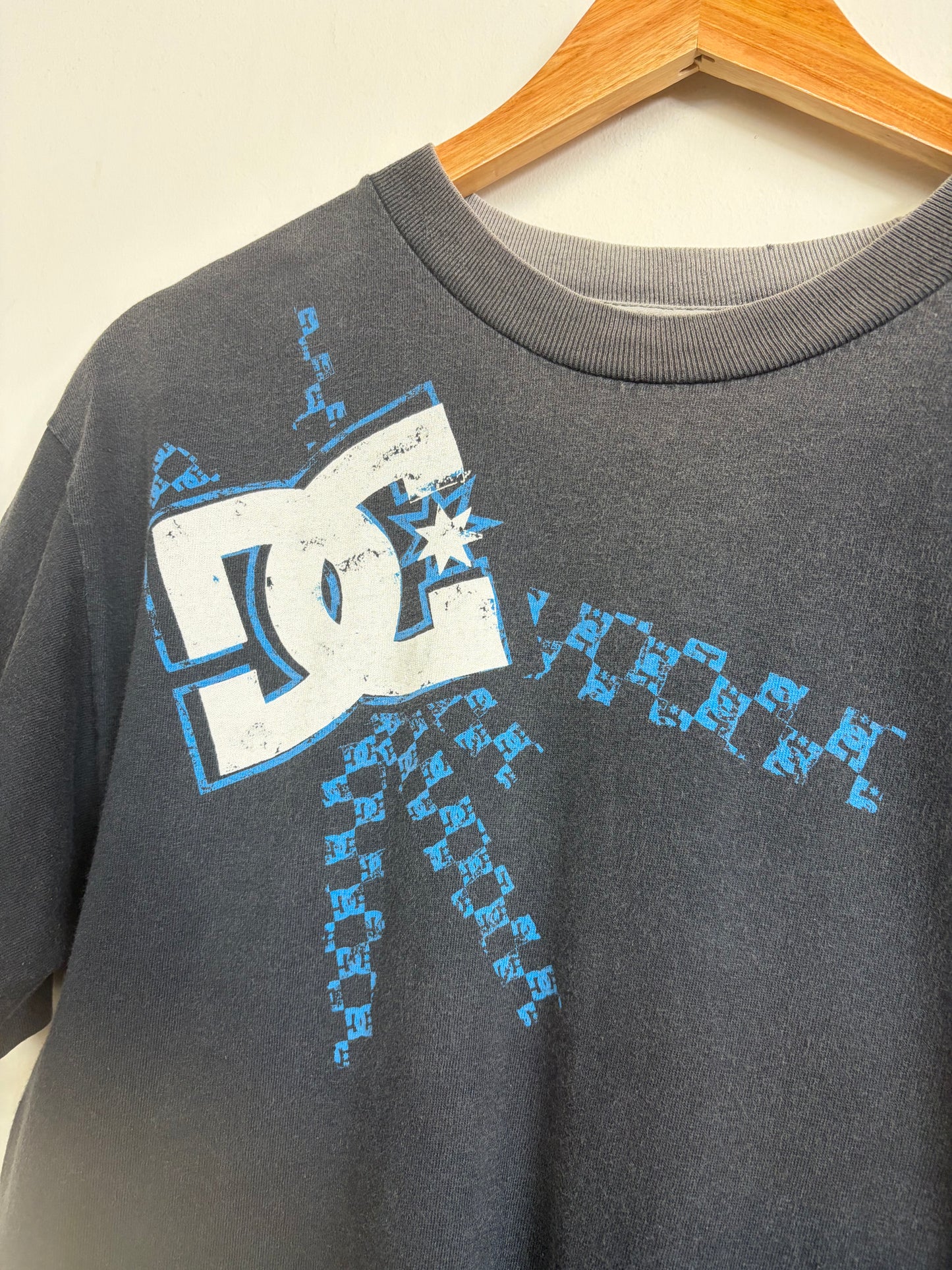 2000s DC T-Shirt Medium