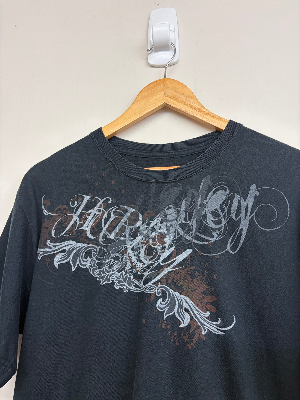2000s Hurley T-Shirt Large