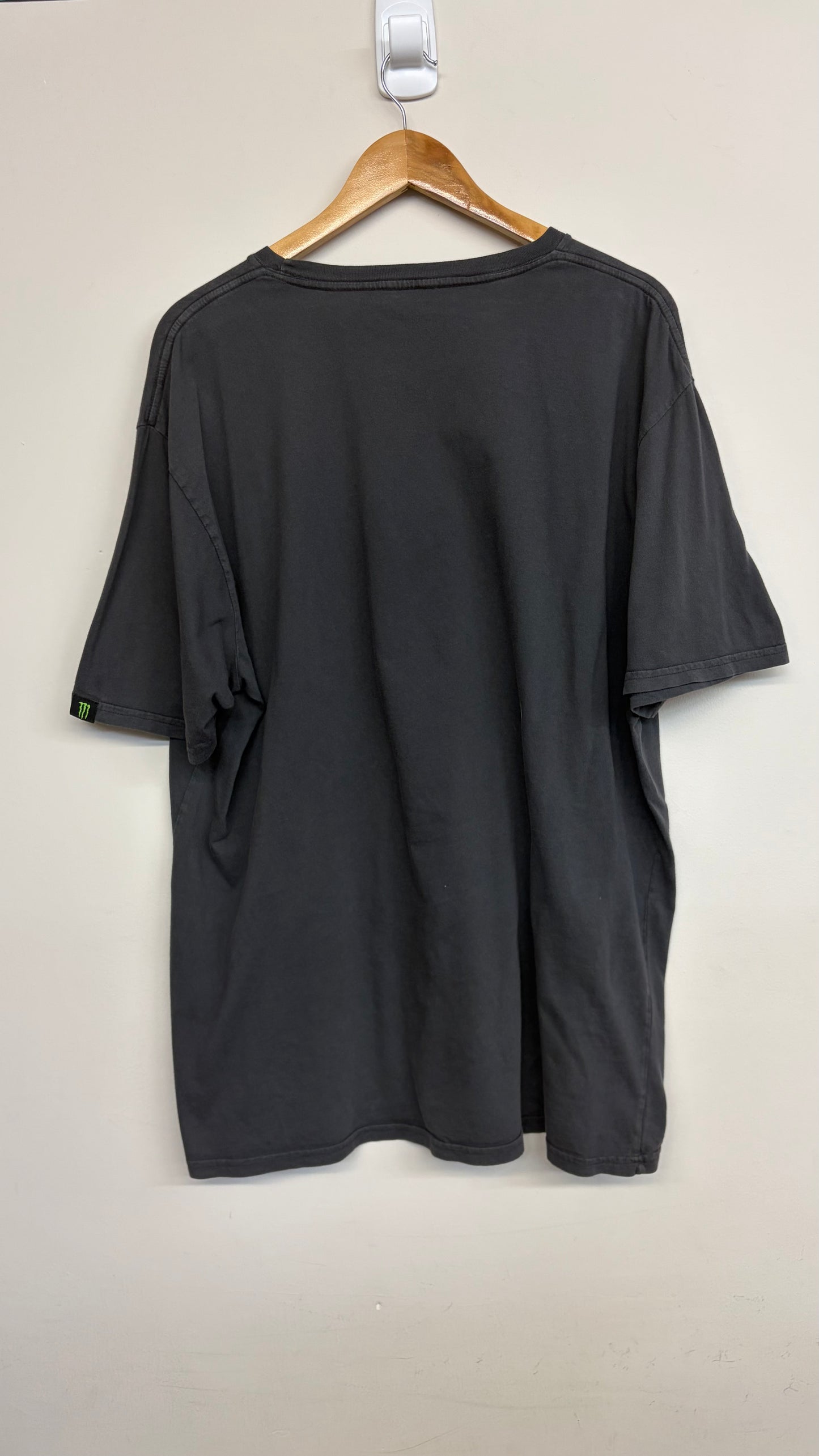 2000s Monster T-Shirt XL