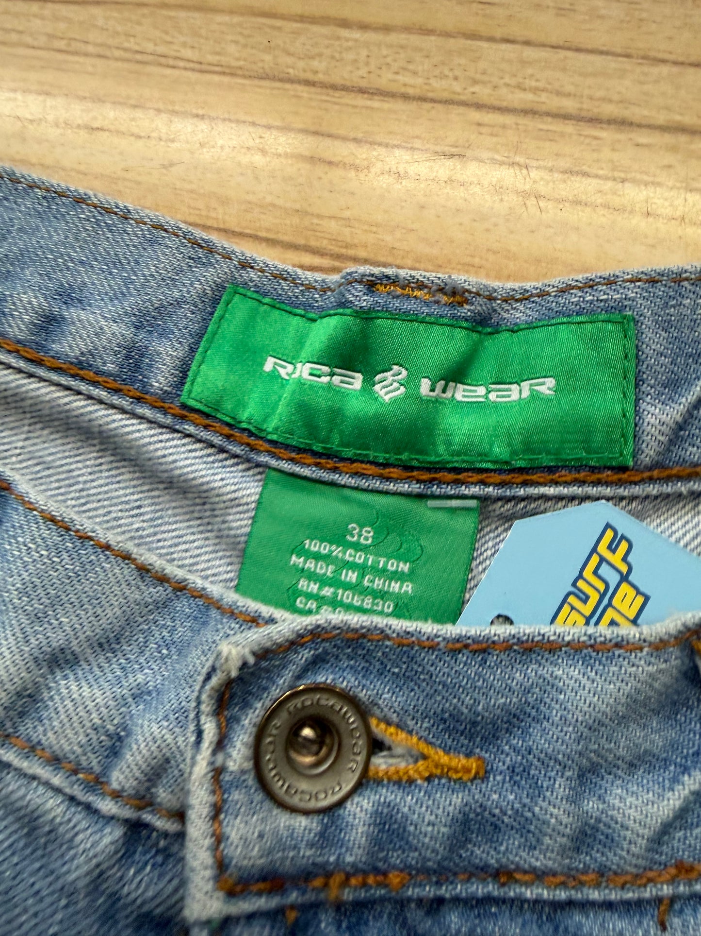 2000s RocaWear Jorts W38”