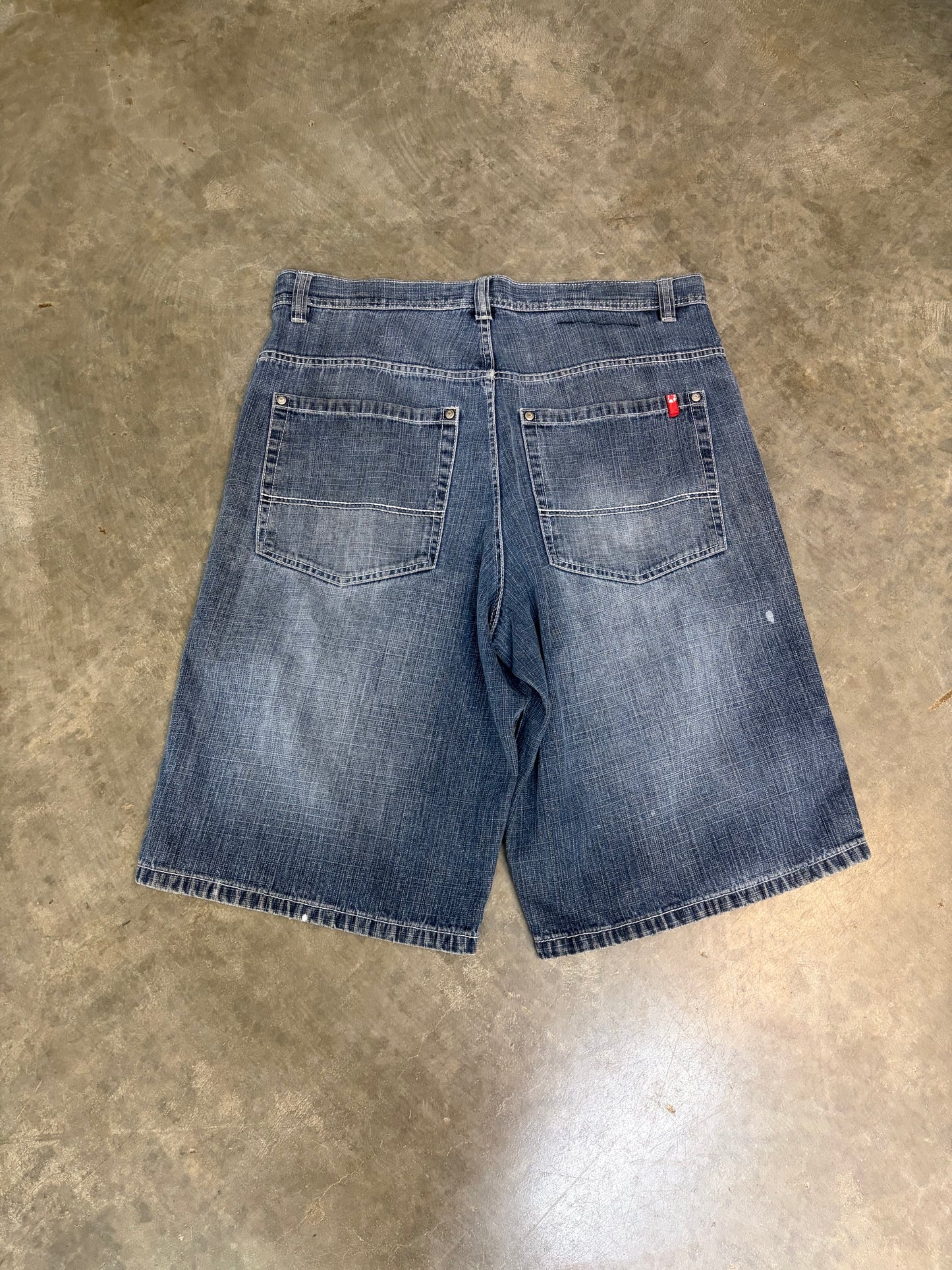2000s Southpole Redtab Jorts W38”
