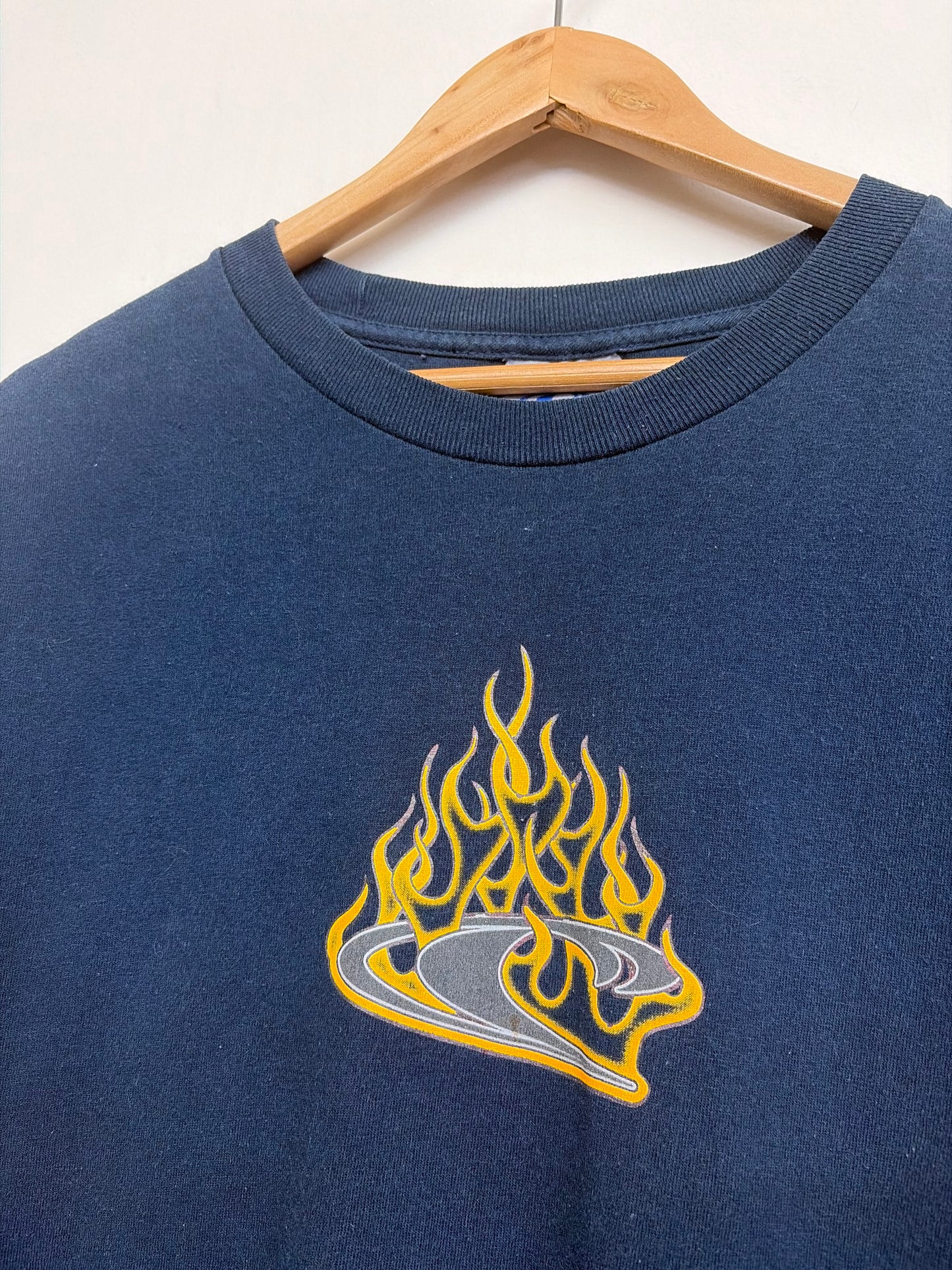 2000s (RARE) O’Neill T-Shirt Large