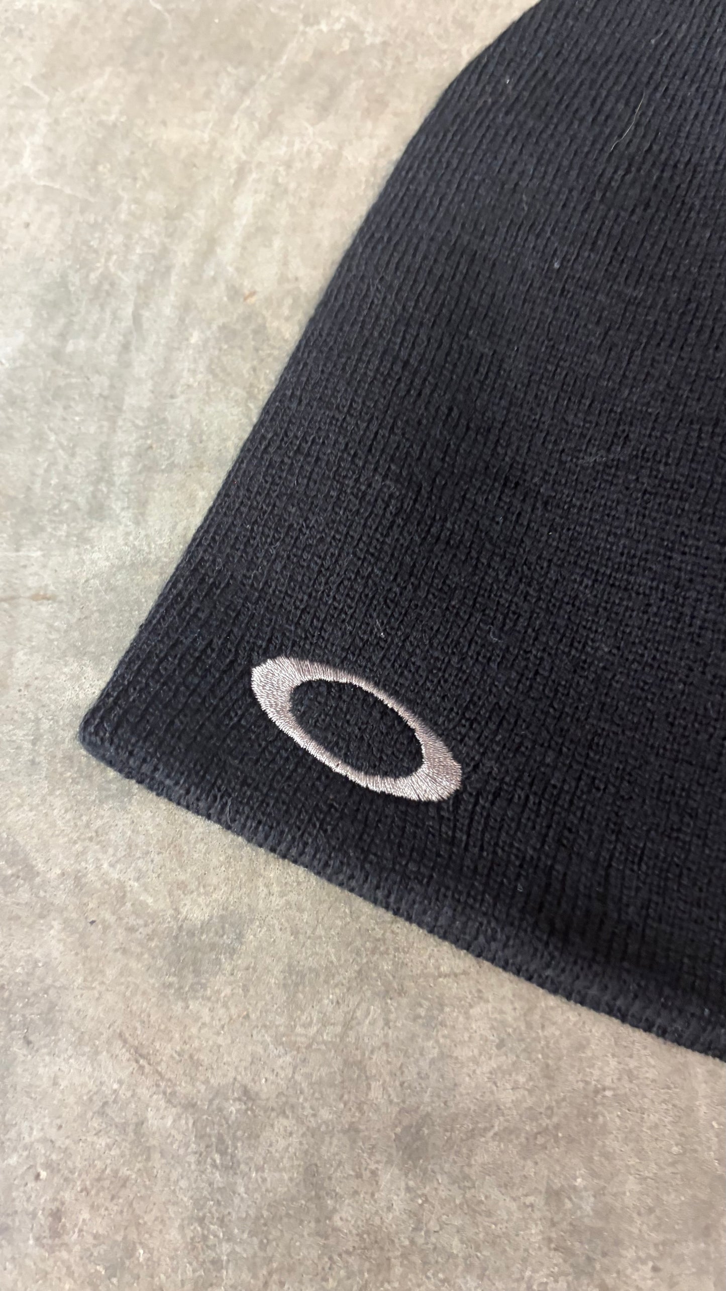 2000s Oakley Beanie Adult Size