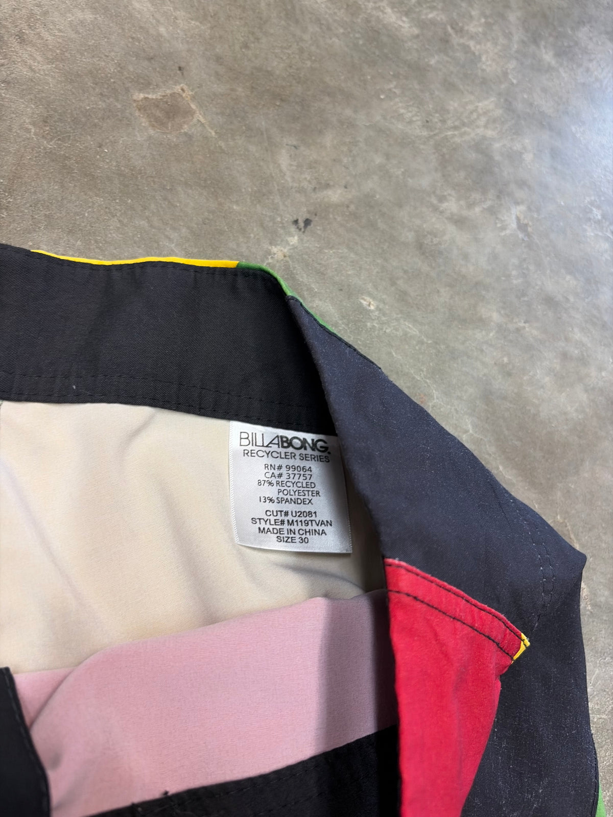 2000s Billabong Boardies Size W30” (S)