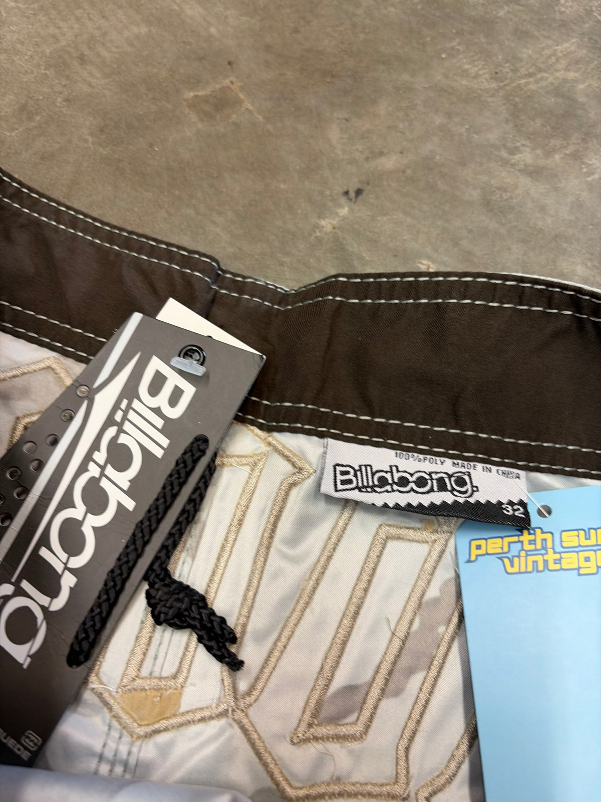 2000s Billabong Boardies Size W34” (M)