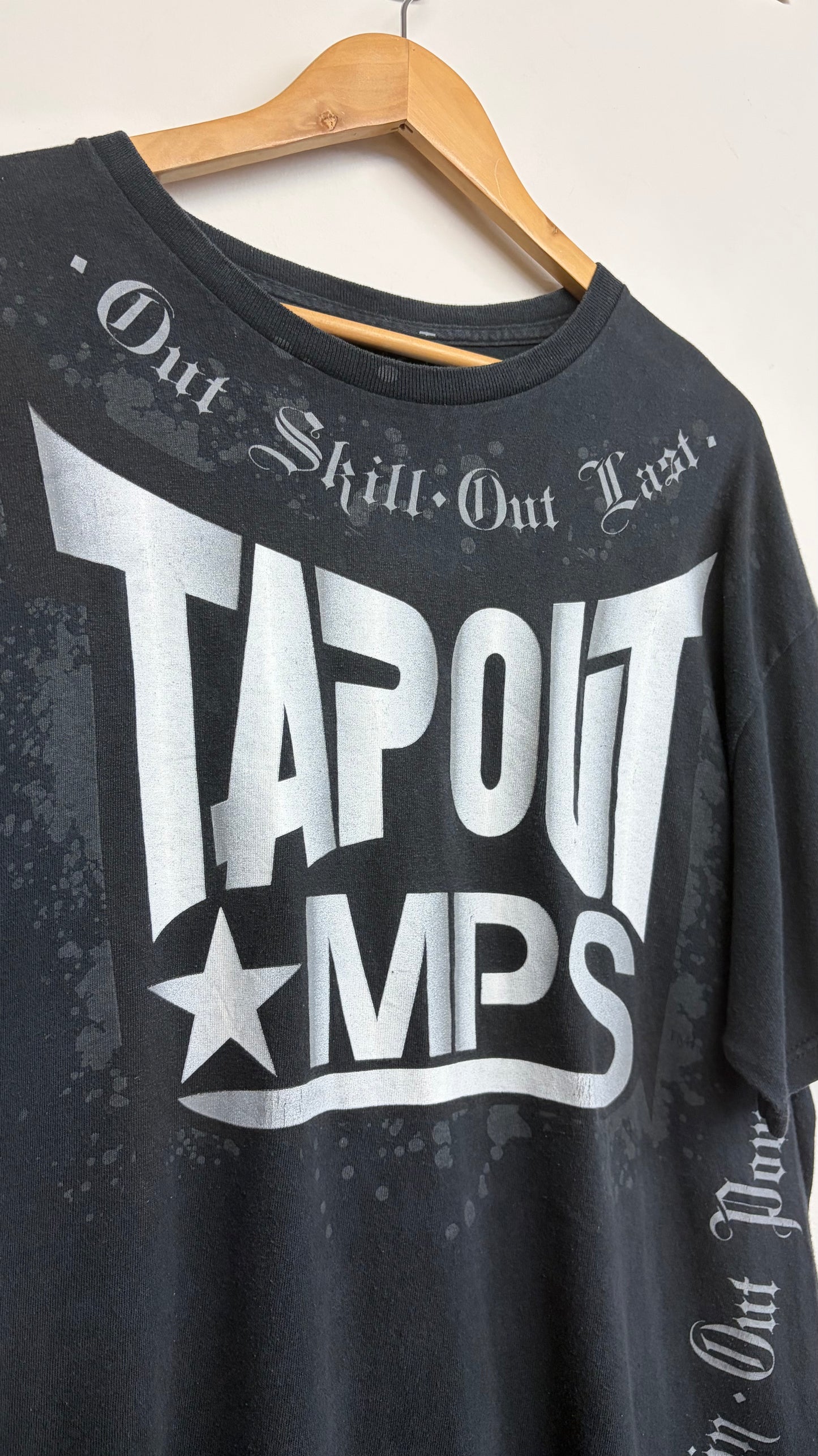 2000s Tapout T-Shirt Large