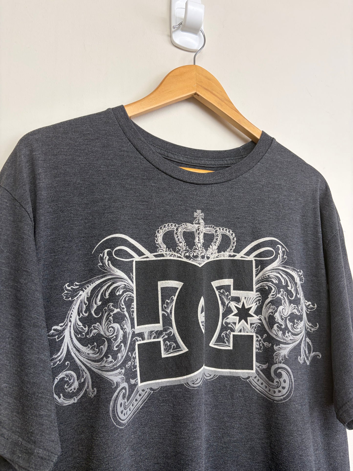 2000s DC T-Shirt L/XL