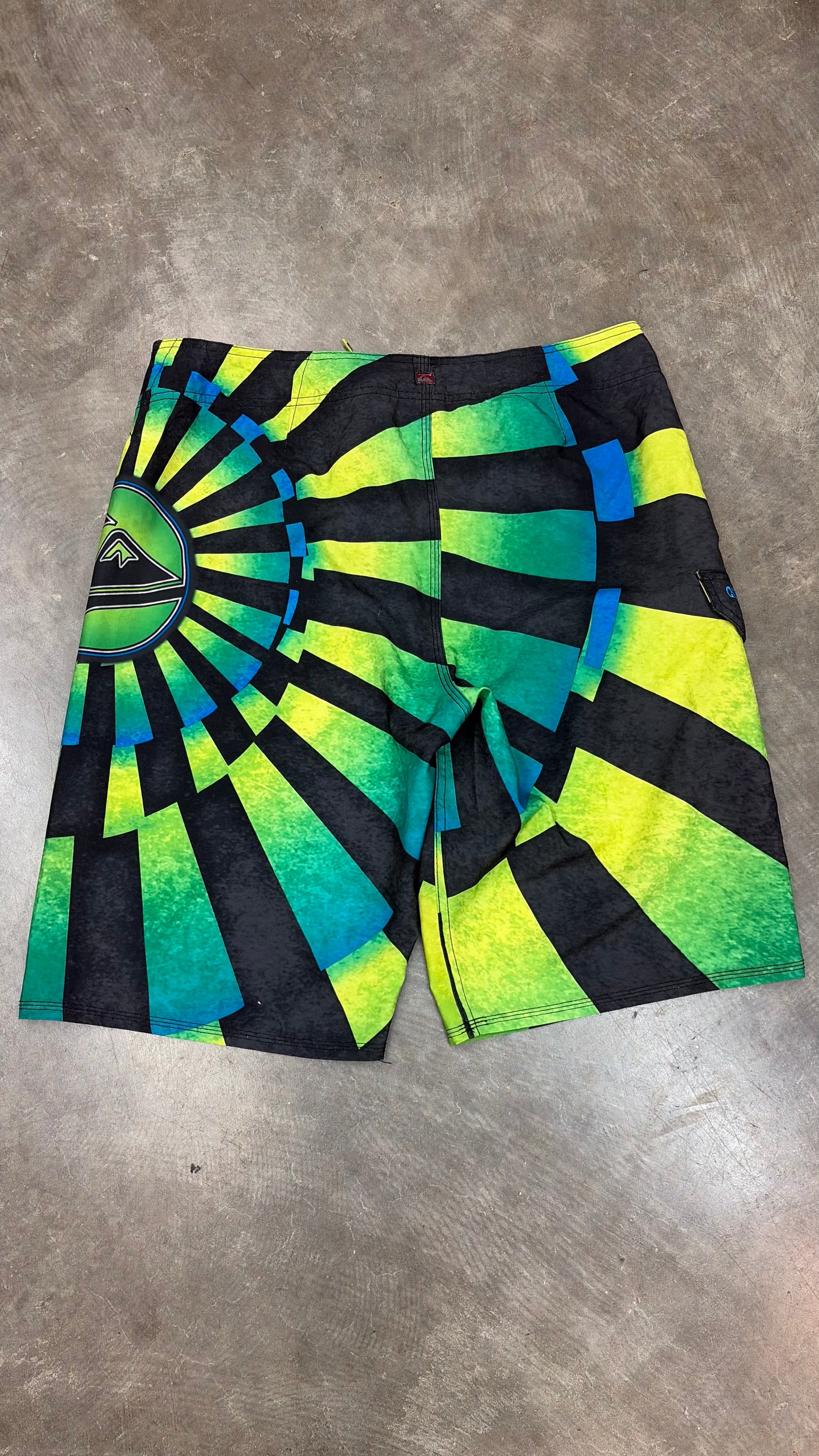 2000s Quiksilver Boardies Size 30