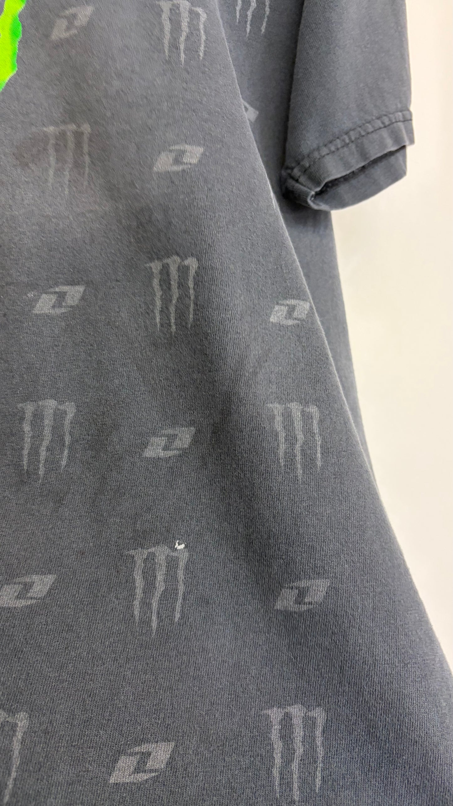 2000s Monster T-Shirt Medium
