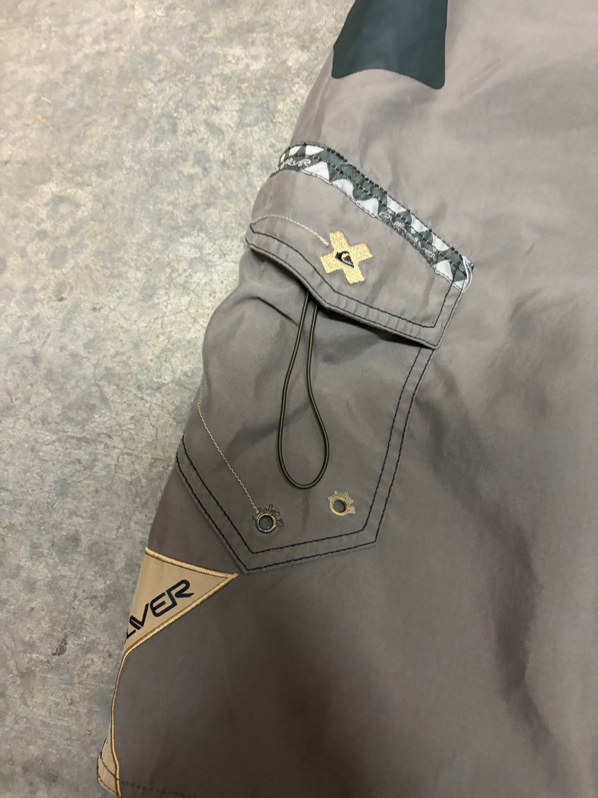 2000s Quiksilver Boardies Size W33”
